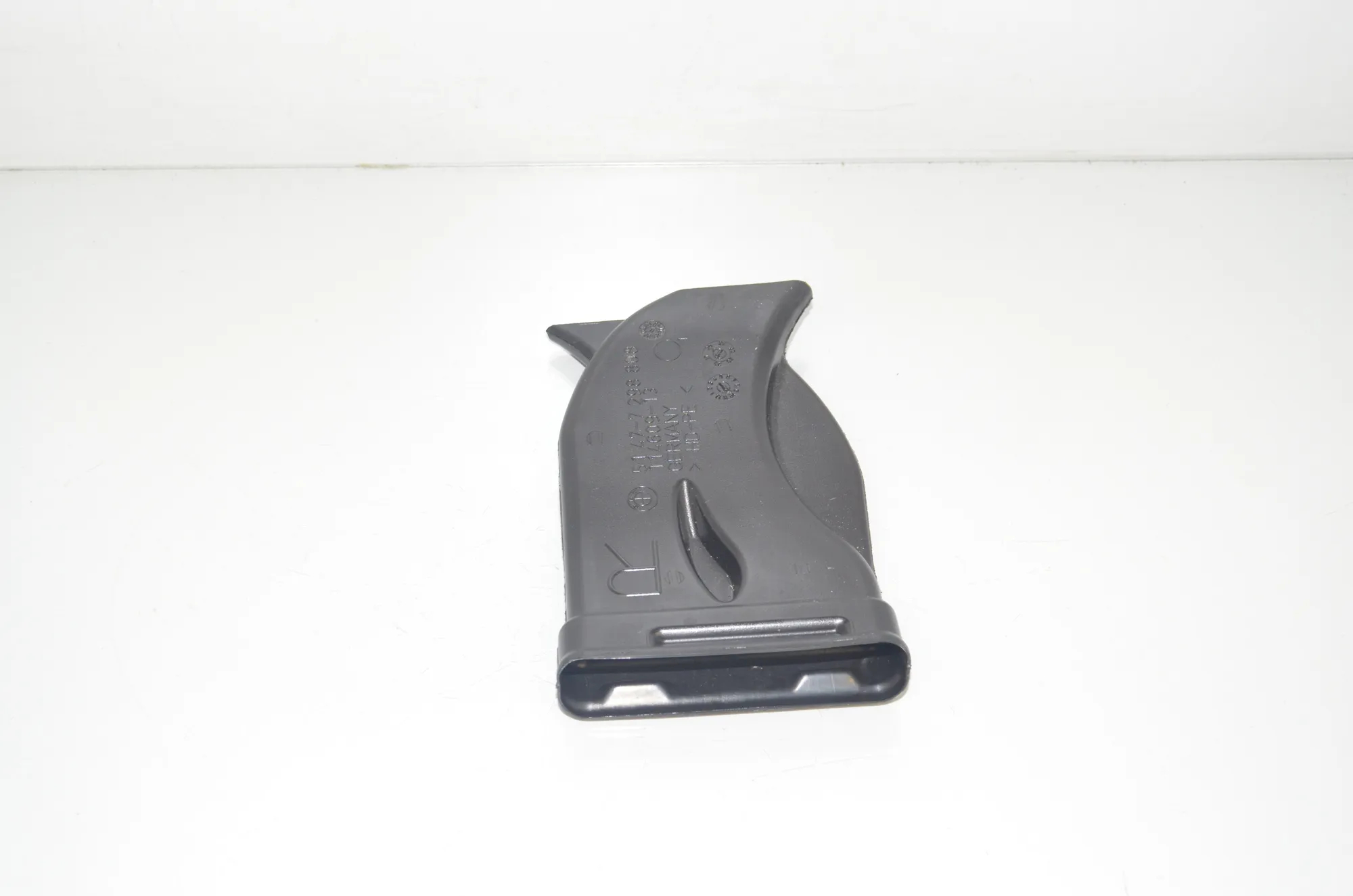 Interior Air Duct Channel – OEM 7298808 · BMW 2 Gran Tourer (F46) 220 d xDrive 2020 – 3