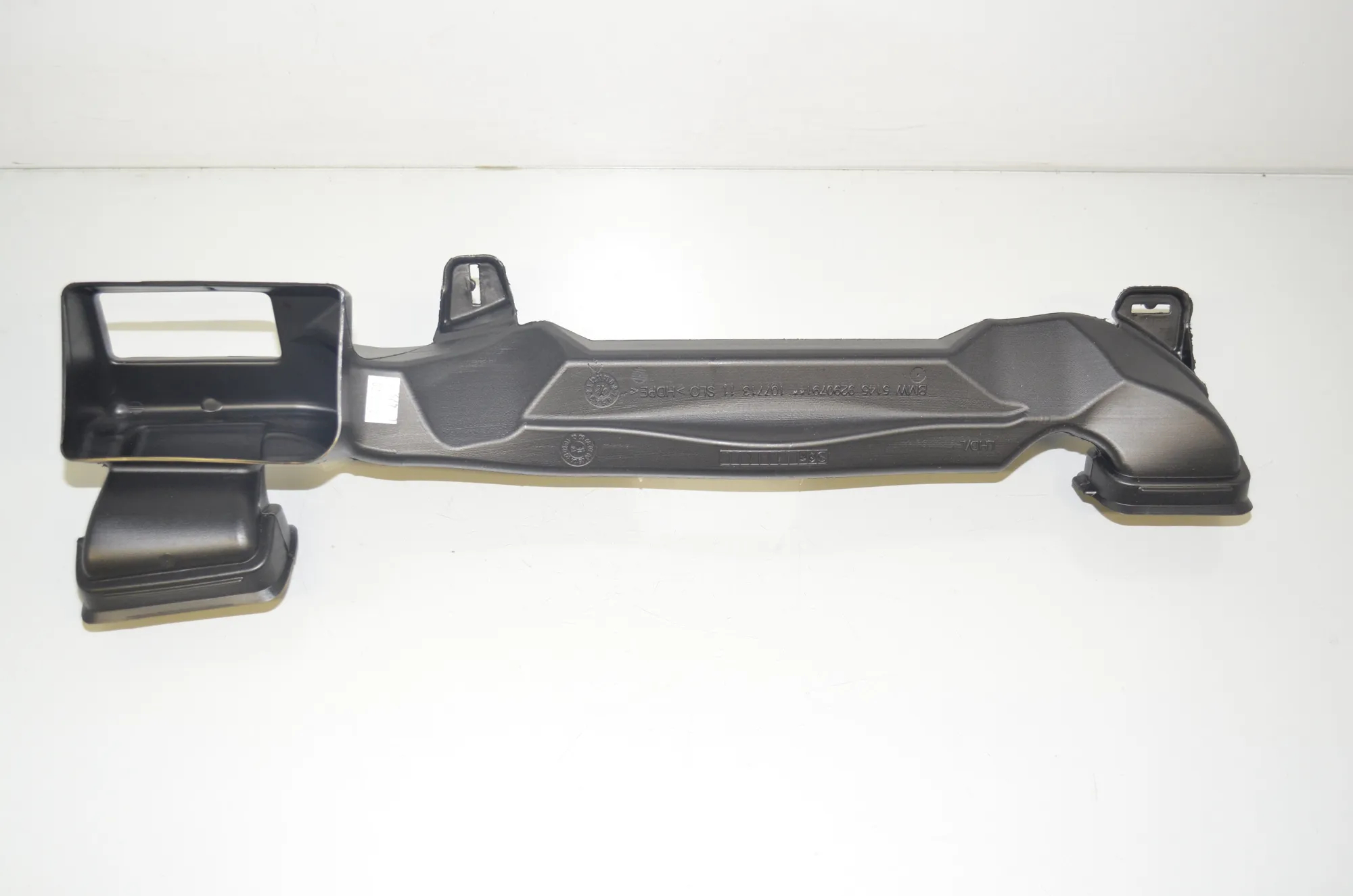 Interior Air Duct Channel – OEM 9290791 · BMW 2 Gran Tourer (F46) 220 d xDrive 2020 – 3
