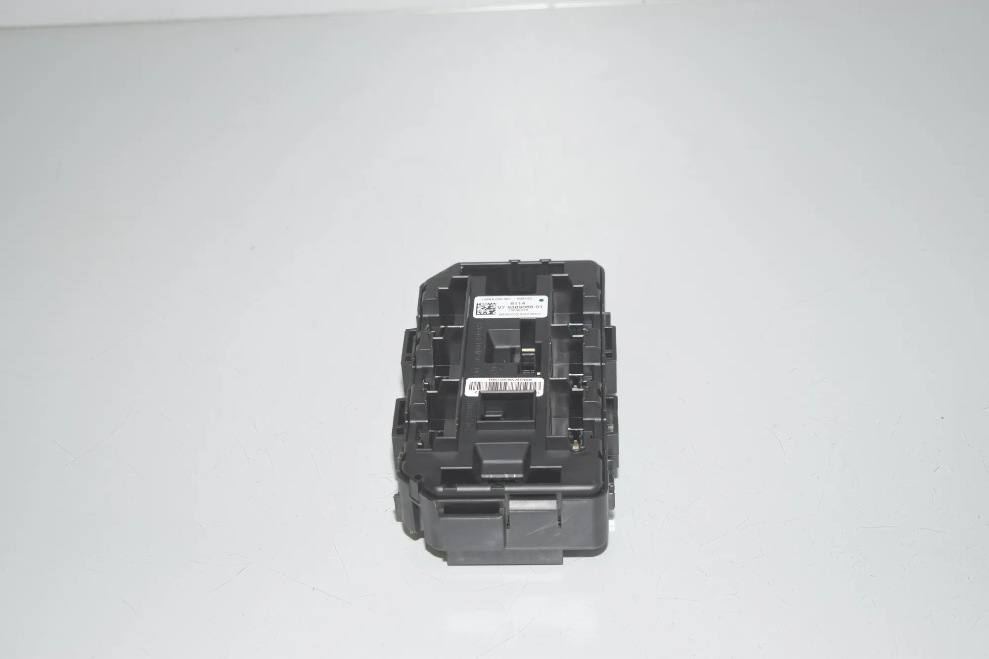 Fuse Box – OEM 9389068 · BMW 3 Touring (F31) 335 d xDrive 2016 – 3