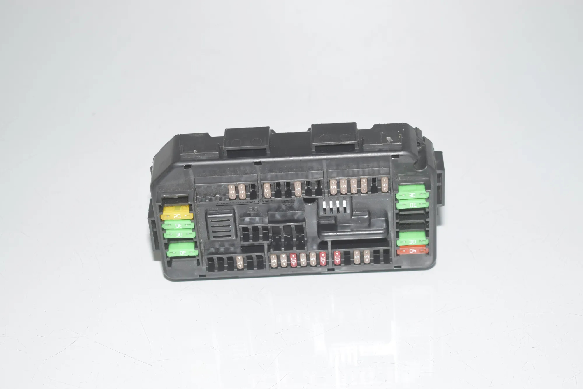 Fuse Box – OEM 9389068 · BMW 3 Touring (F31) 335 d xDrive 2016 – 2
