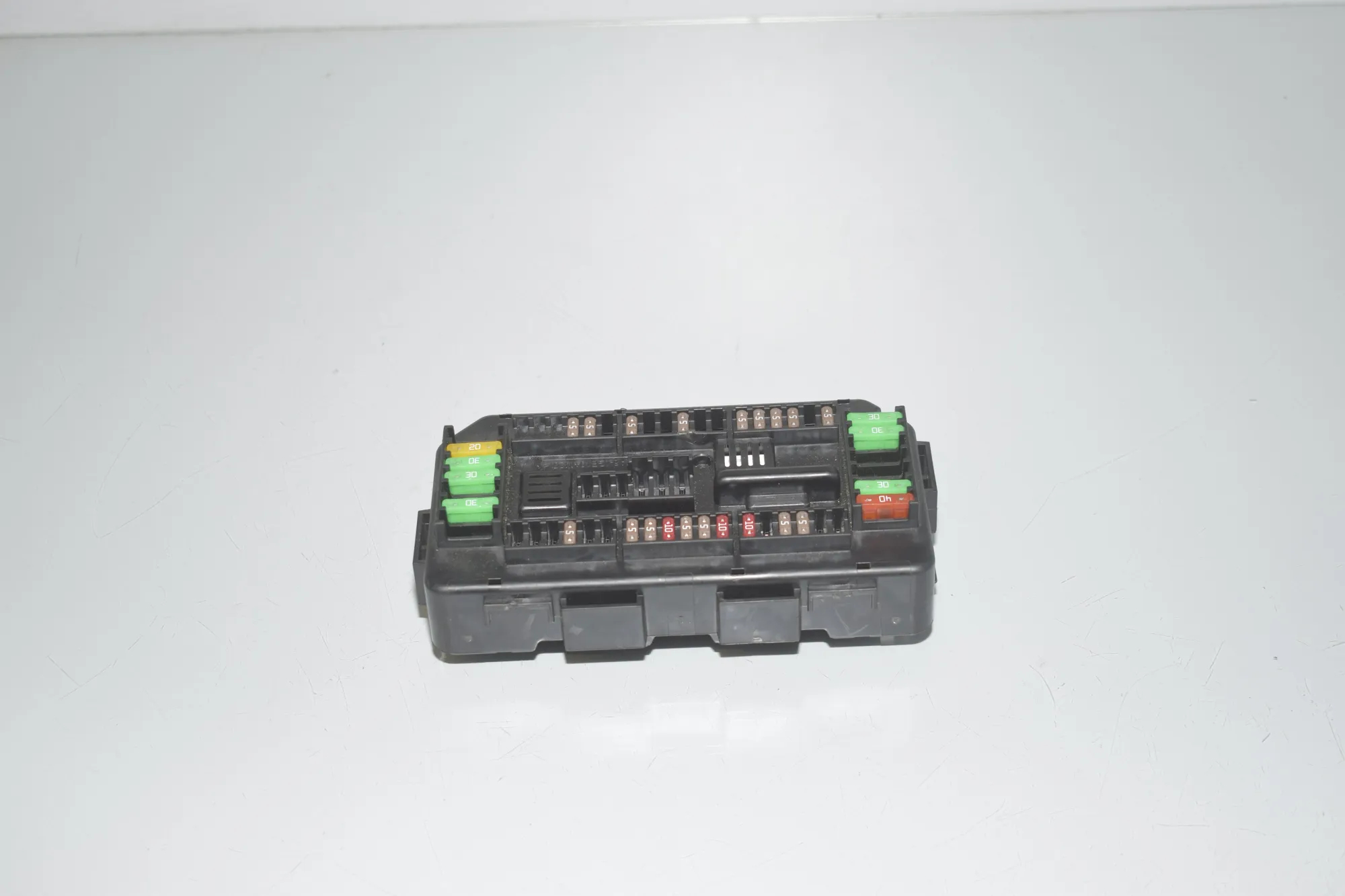 Fuse Box – OEM 9389068 · BMW 3 Touring (F31) 335 d xDrive 2016