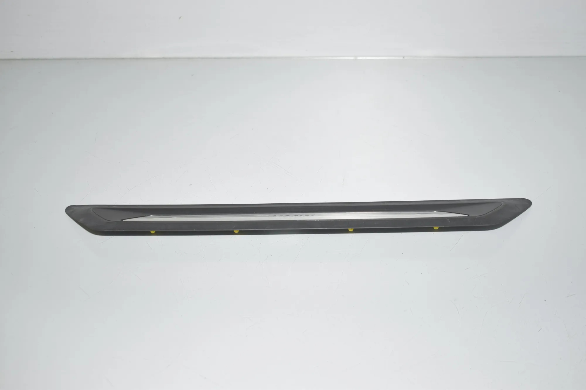 Front Right Interior Step Trim – OEM 7410460 · BMW 3 Touring (F31) 335 d xDrive 2016