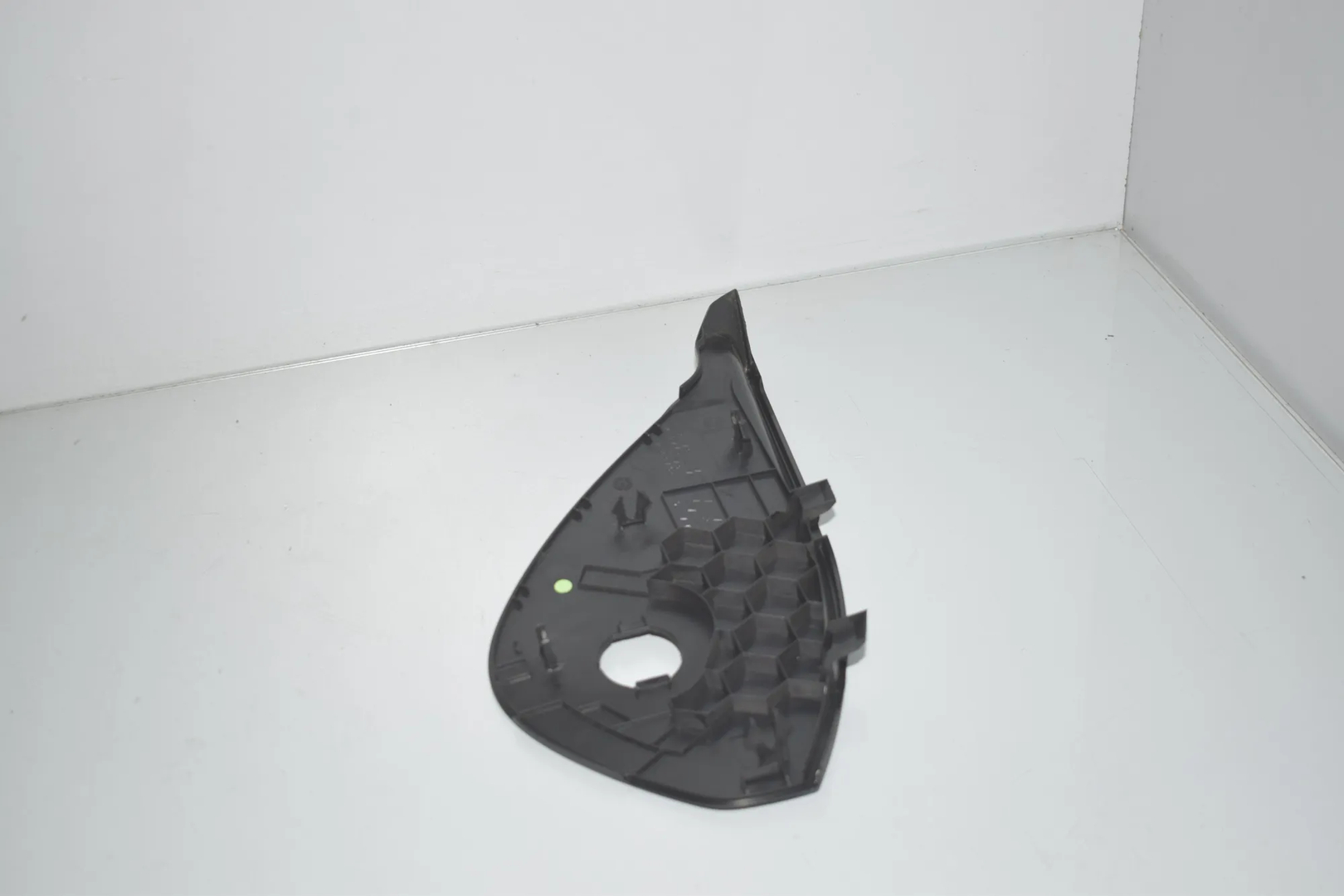 Dashboard Side Trim – OEM 9209790 · BMW 5 Touring (F11) 535 d xDrive 2011 – 3