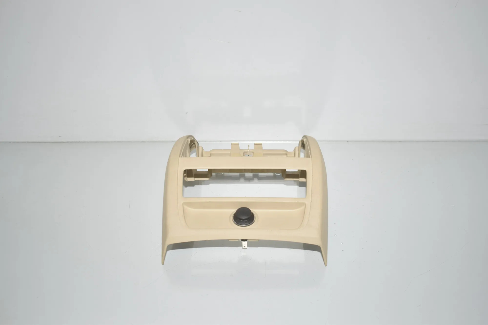 Center Console Trim – OEM 4219050 · BMW 5 Touring (F11) 535 d xDrive 2011