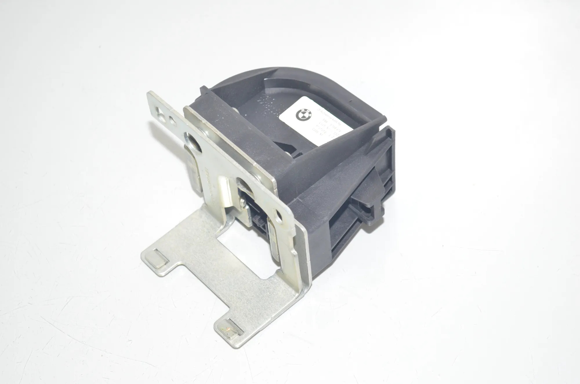 Bracket – OEM 9168474 · BMW 5 Touring (F11) 535 d xDrive 2011 – 3