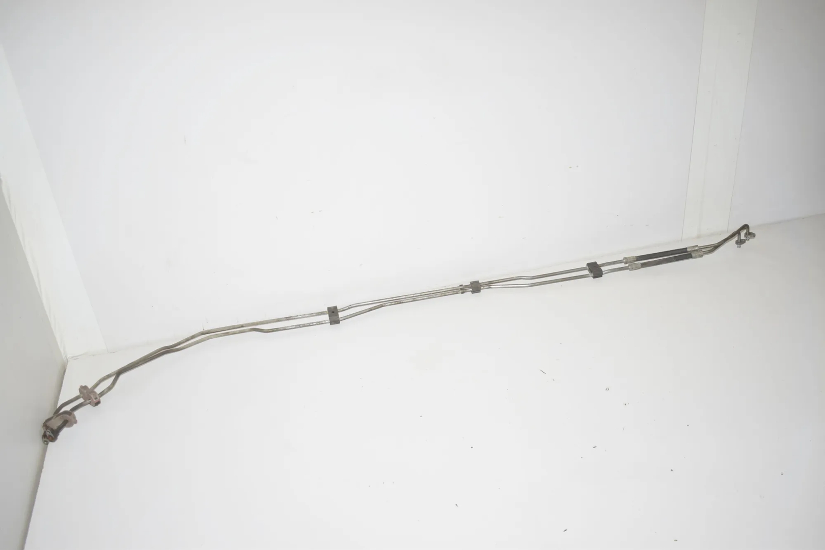 Other tubes – OEM 6792434 · BMW 5 Touring (F11) 535 d xDrive 2011 – 4