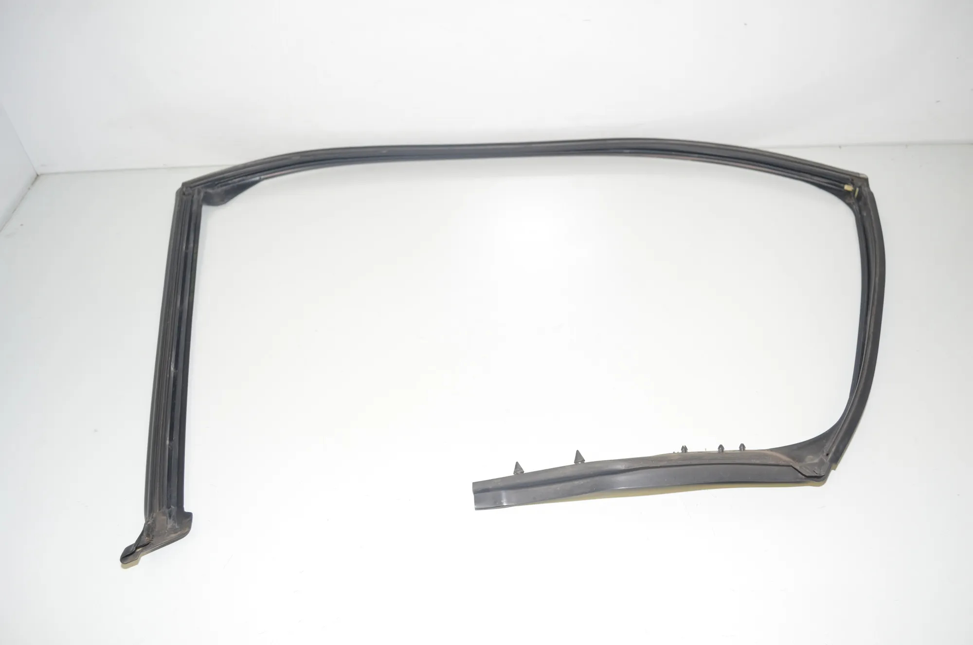 Rear Left Door Rubber Seal – OEM 7199783 · BMW 5 Touring (F11) 535 d xDrive 2011
