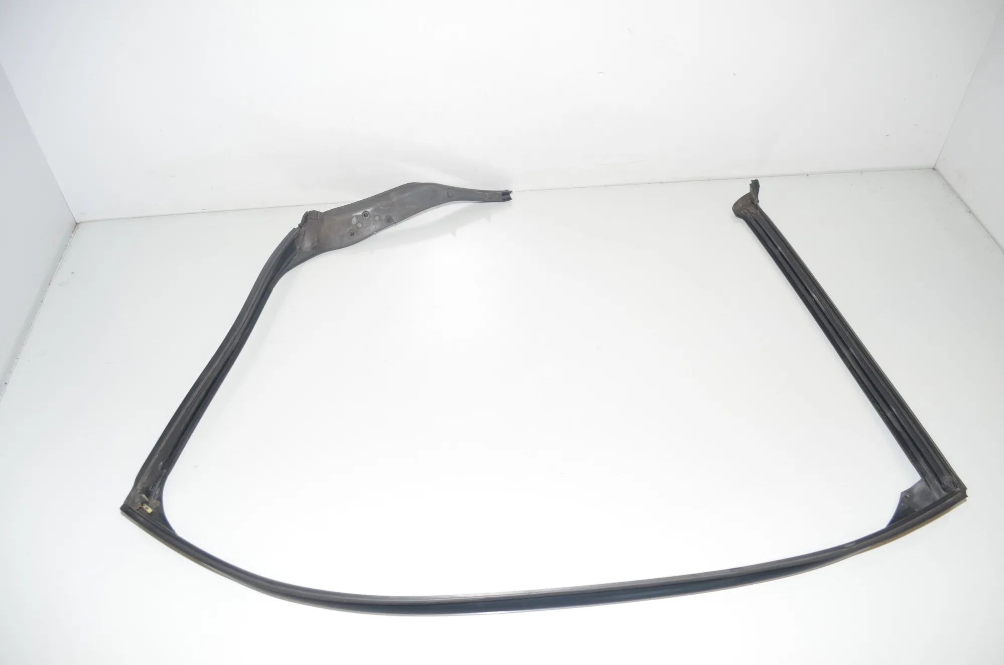 Rear Left Door Rubber Seal – OEM 7199783 · BMW 5 Touring (F11) 535 d xDrive 2011 – 2