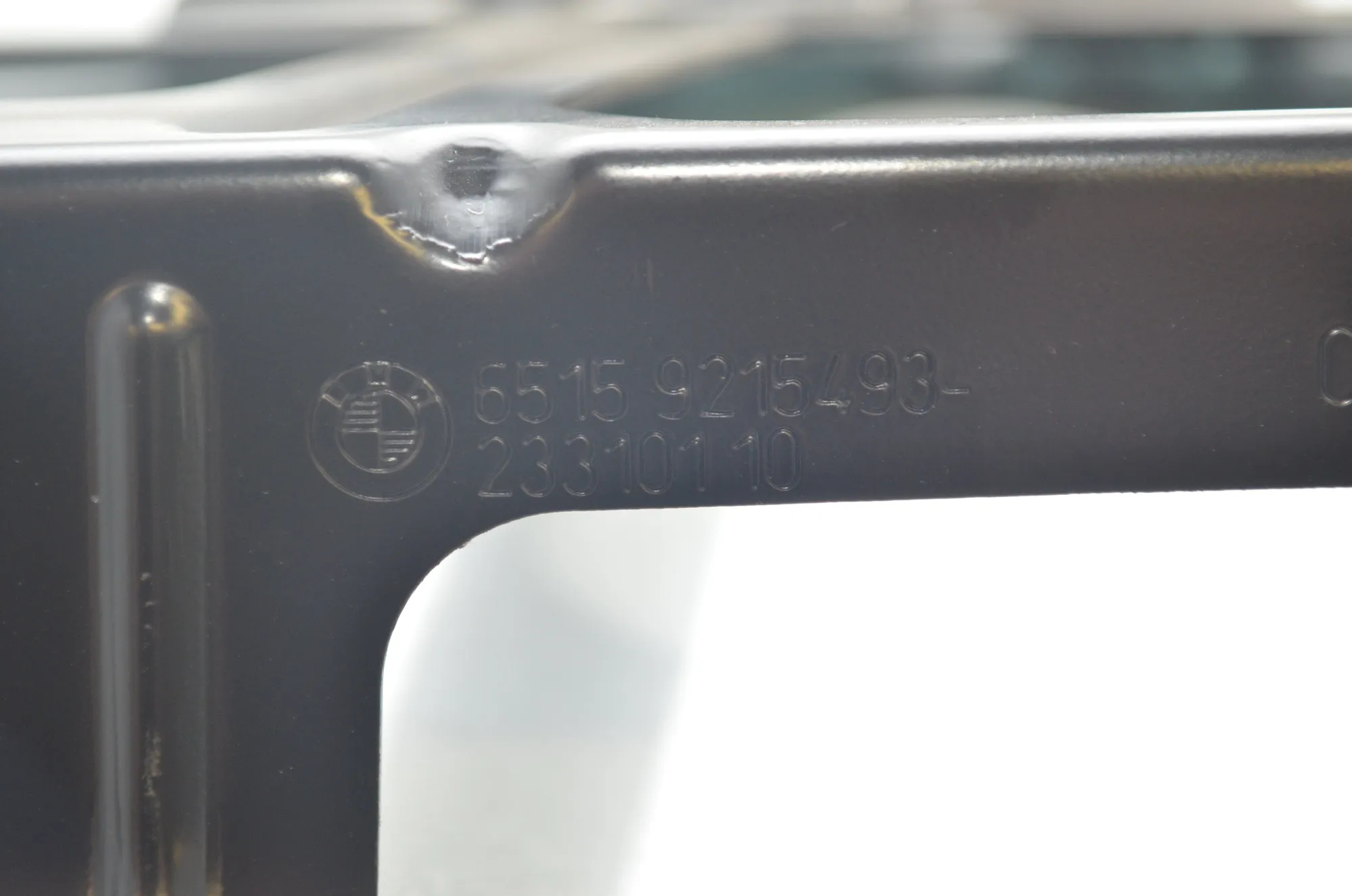 Bracket – OEM 9215493 · BMW 5 Touring (F11) 535 d xDrive 2011 – 4