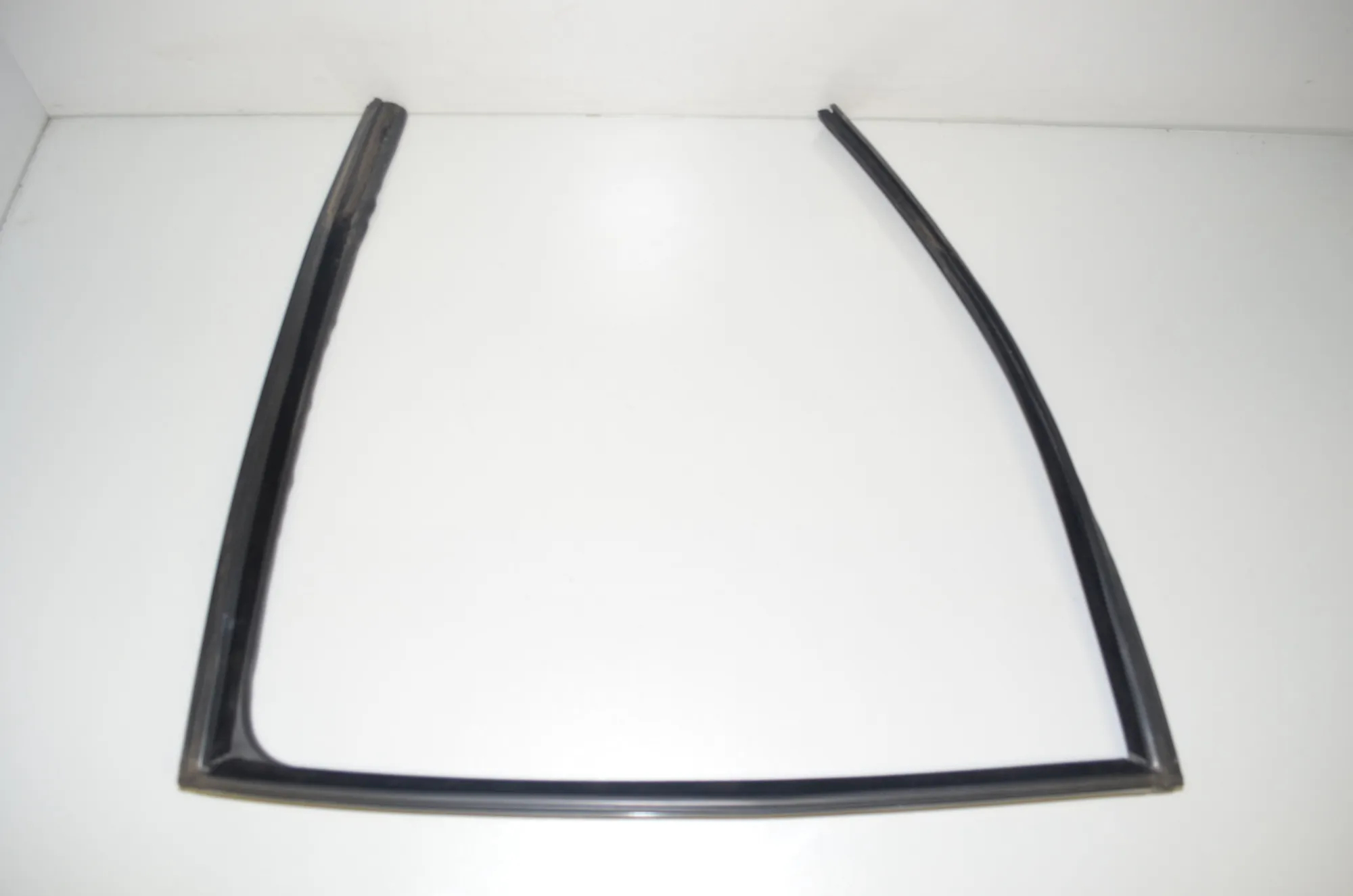 Rear Right Door Rubber Seal – OEM 7199780 · BMW 5 Touring (F11) 535 d xDrive 2011
