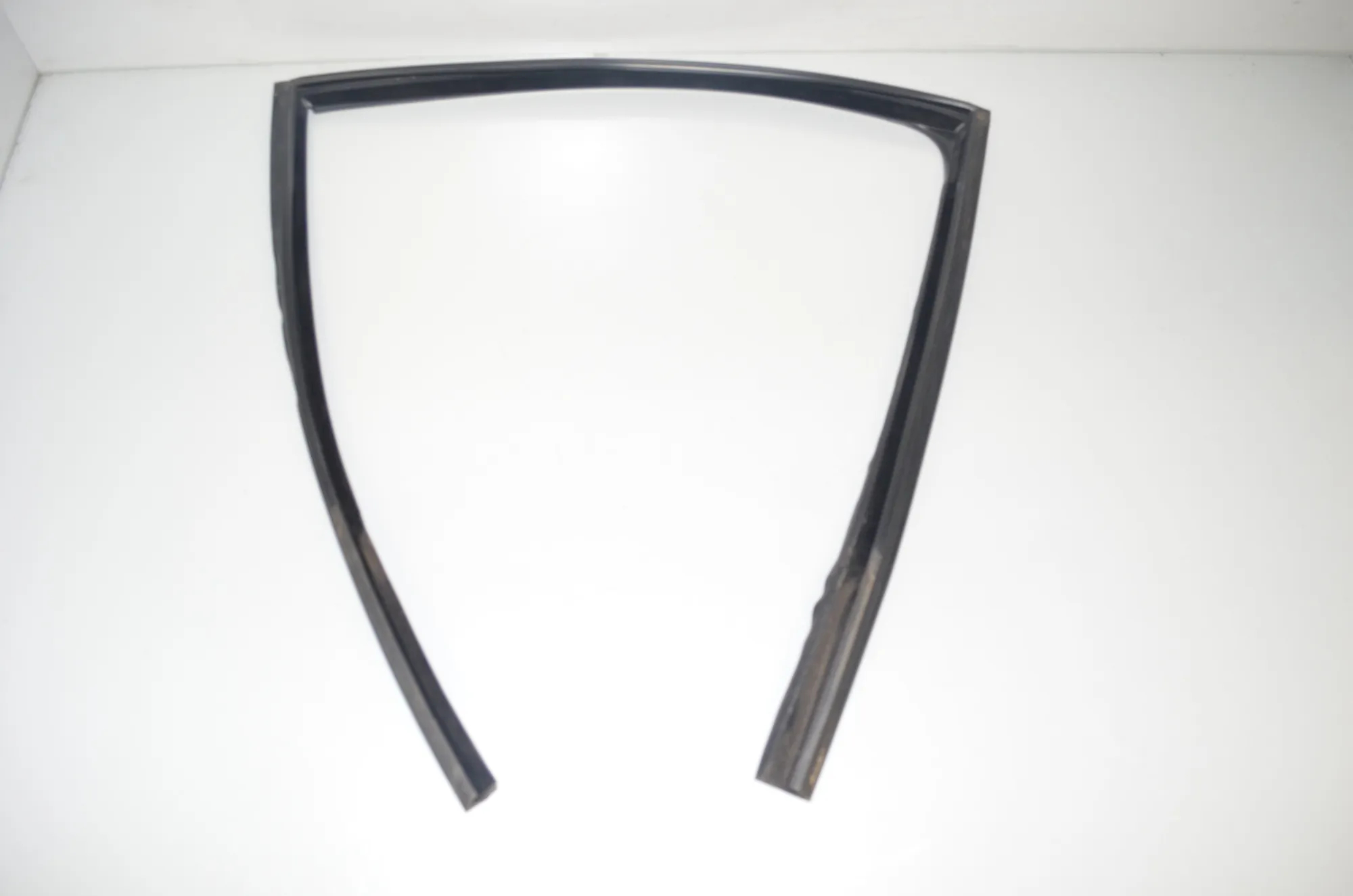 Rear Right Door Rubber Seal – OEM 7199780 · BMW 5 Touring (F11) 535 d xDrive 2011 – 2