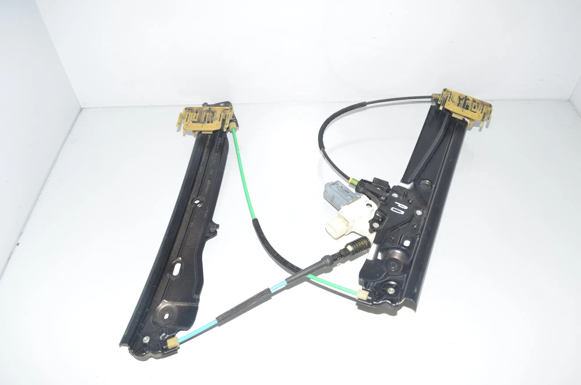 Front Right Door Window Regulator – OEM 7182132 · BMW 5 Touring (F11) 535 d xDrive 2011