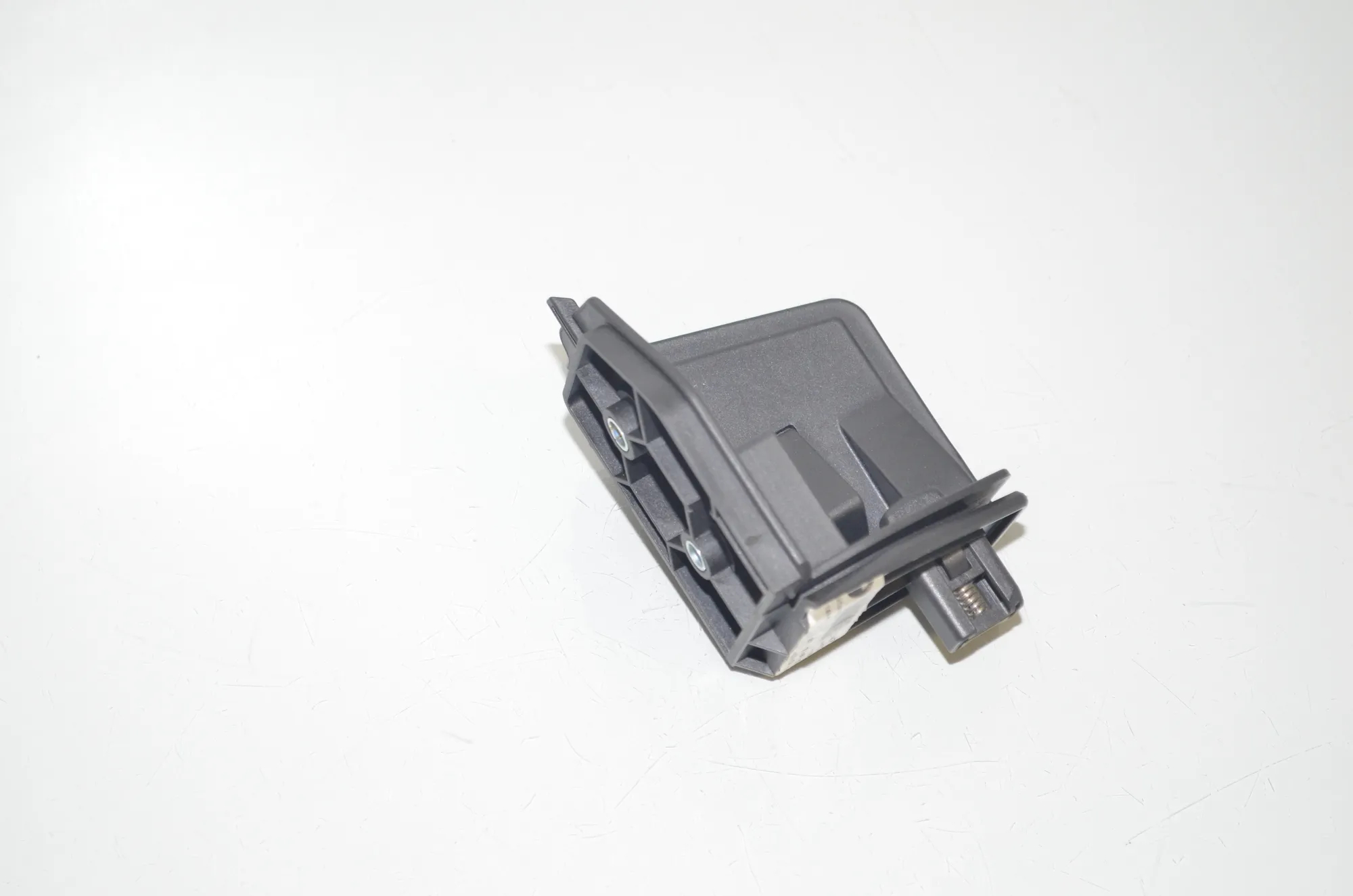 Other Boot Trunk Parts – OEM 7360971 · BMW 2 Gran Tourer (F46) 220 d xDrive 2020 – 2