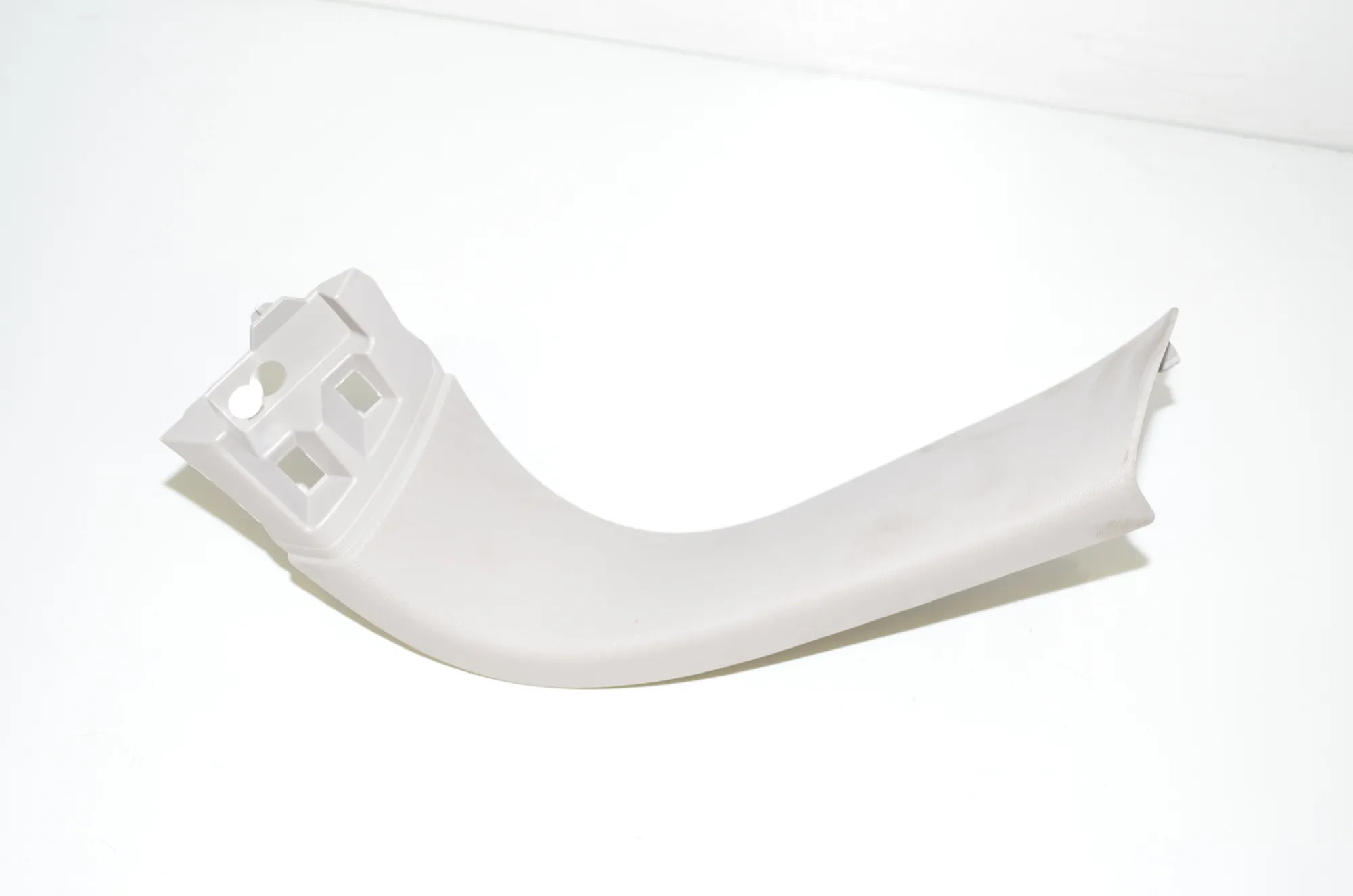 Tailgate Bootlid Cover Trim – OEM 7318938 · BMW 2 Gran Tourer (F46) 220 d xDrive 2020 – 2