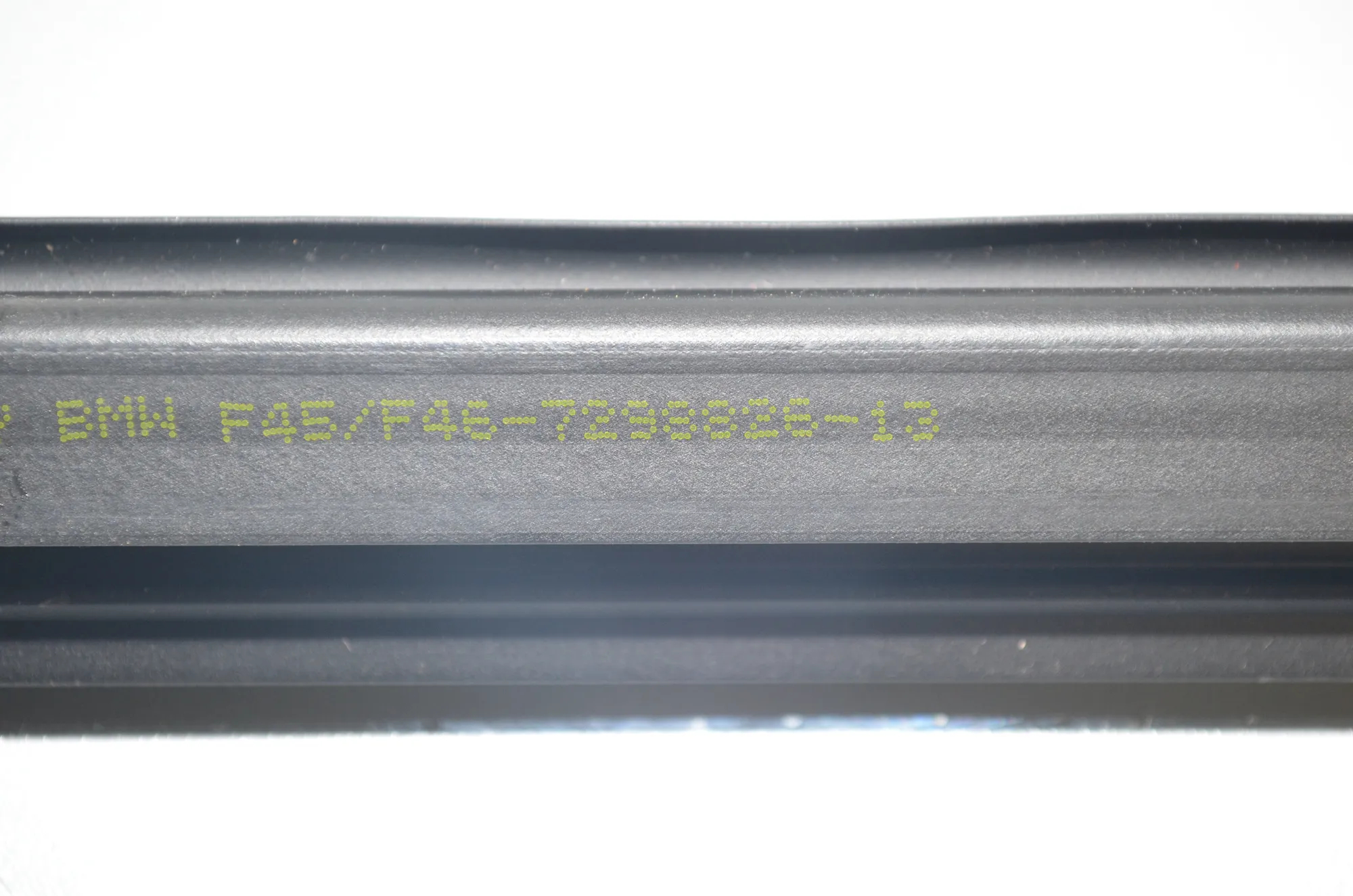 Front Right Door Window Molding – OEM 7298826 · BMW 2 Gran Tourer (F46) 220 d xDrive 2020 – 4