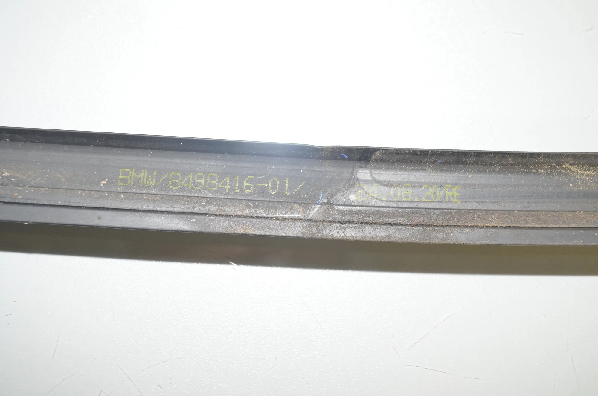 Front Right Door Window Strip – OEM 8498416 · BMW 2 Gran Tourer (F46) 220 d xDrive 2020 – 4