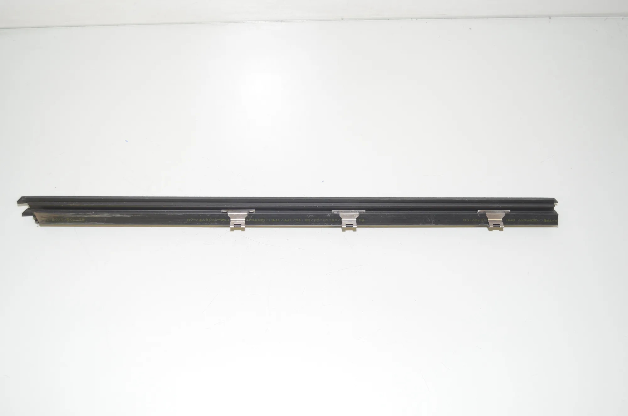 Rear Left Door Window Strip – OEM 7316787 · BMW 2 Gran Tourer (F46) 220 d xDrive 2020 – 3
