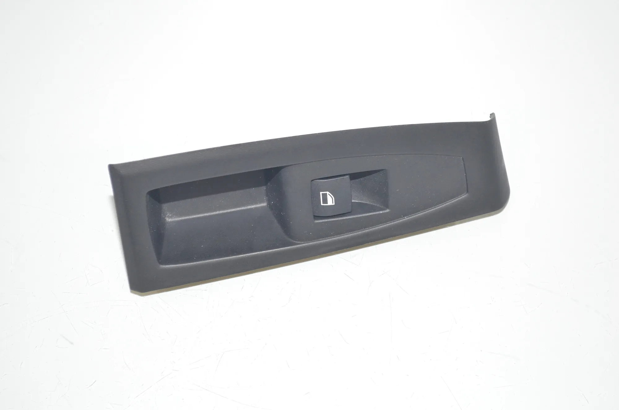Rear Right Door Window Switch – OEM 7333902 · BMW 2 Gran Tourer (F46) 220 d xDrive 2020