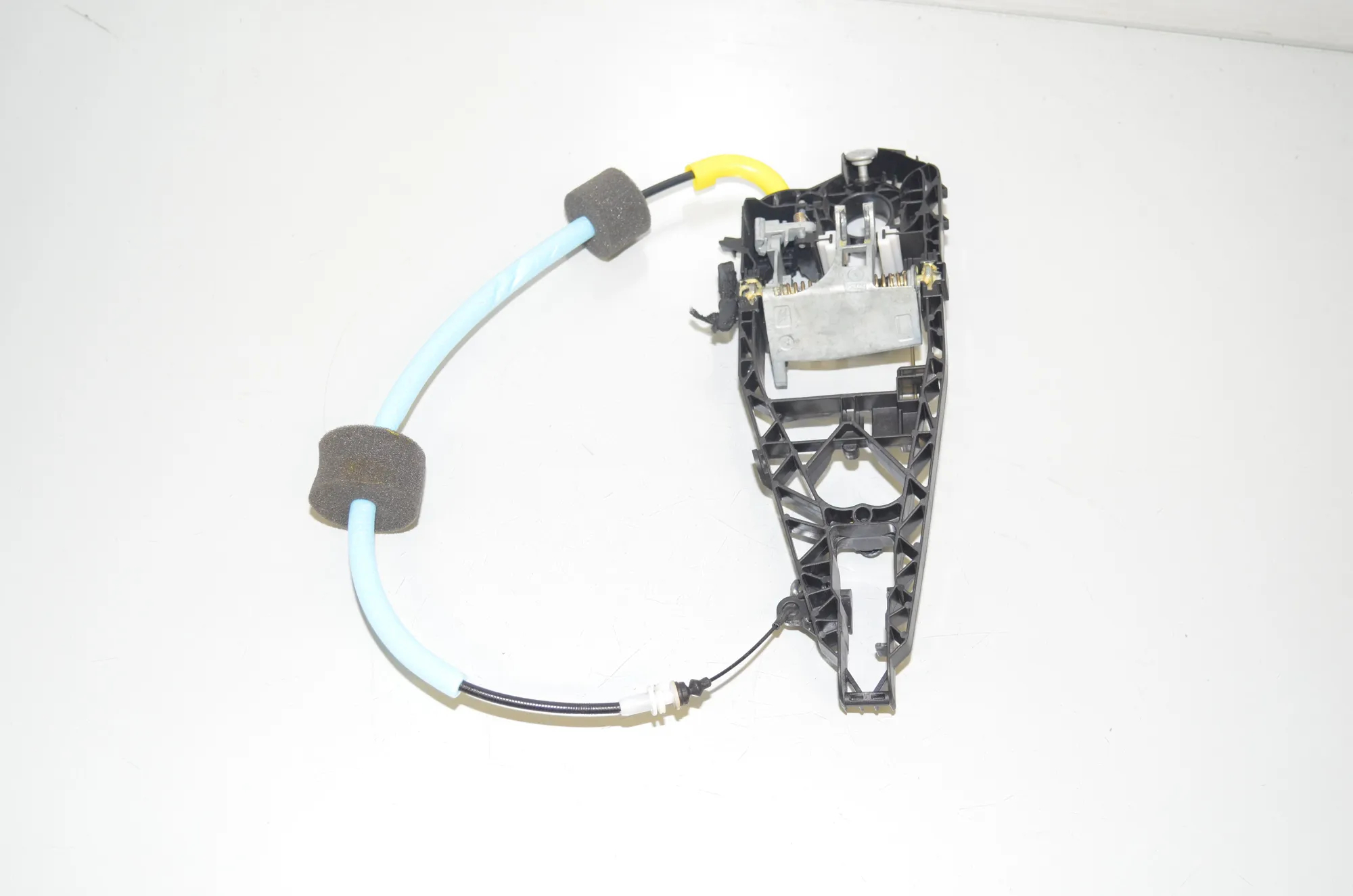 Rear Left Door Interior Handle Frame – OEM 7401209 · BMW 2 Gran Tourer (F46) 220 d xDrive 2020 – 3