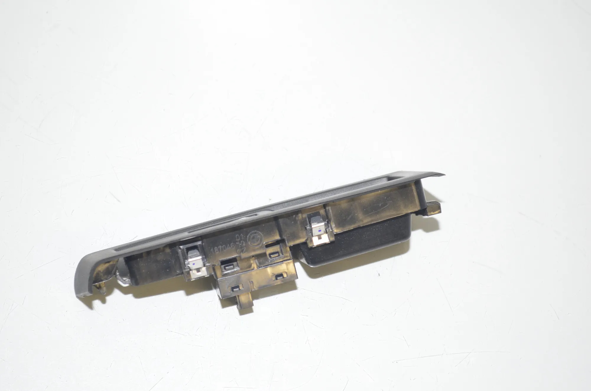 Front Right Door Window Switch – OEM 7333902 · BMW 2 Gran Tourer (F46) 220 d xDrive 2020 – 2