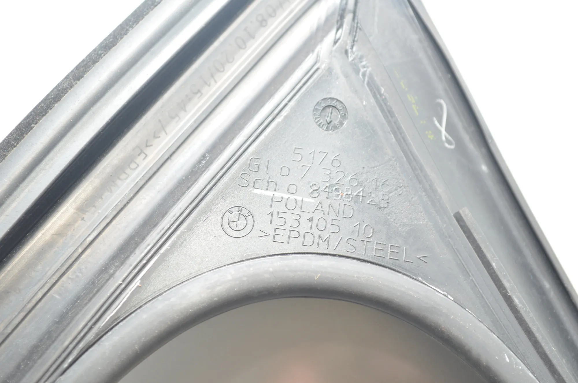 Front Right Door Rubber Seal – OEM 7326168 · BMW 2 Gran Tourer (F46) 220 d xDrive 2020 – 3