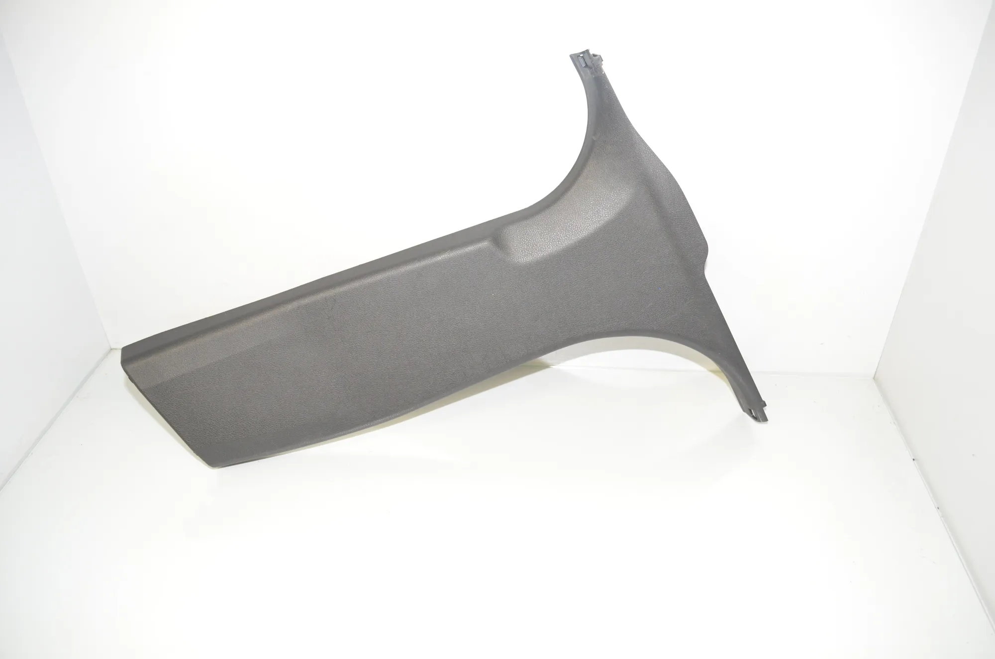 Right Side B Pillar Trim – OEM 7302434 · BMW 2 Gran Tourer (F46) 220 d xDrive 2020 – 2
