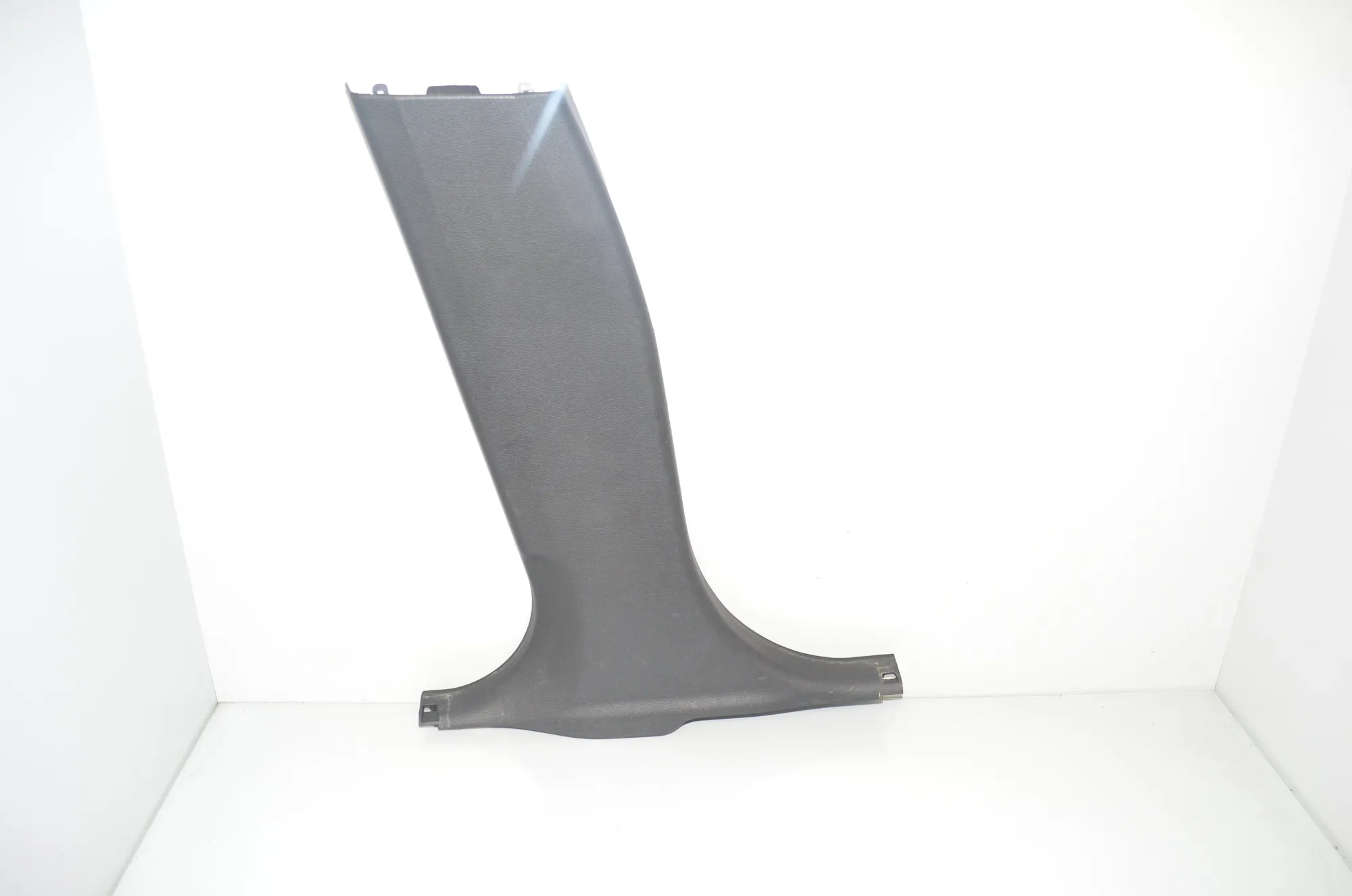 Left Side B Pillar Trim – OEM 7302433 · BMW 2 Gran Tourer (F46) 220 d xDrive 2020