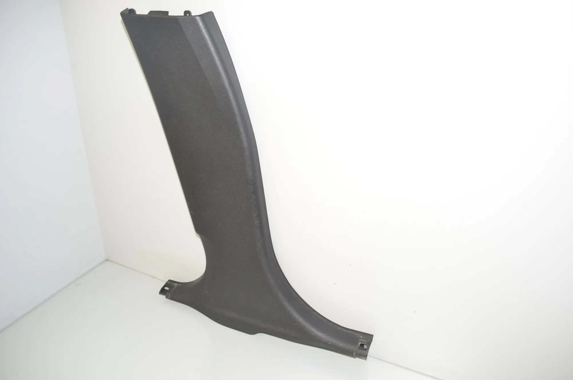 Left Side B Pillar Trim – OEM 7302433 · BMW 2 Gran Tourer (F46) 220 d xDrive 2020 – 2