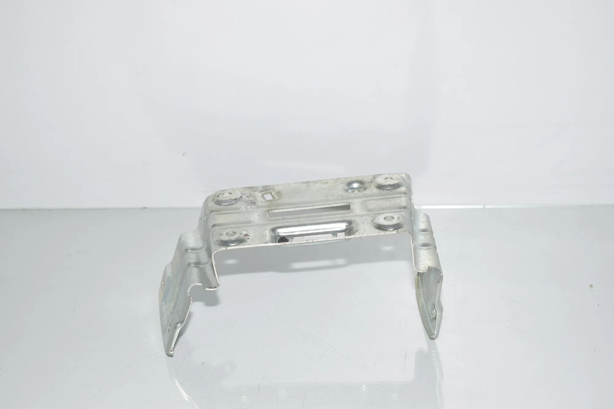 Bracket – OEM 3365746 · BMW X7 (G07) BMW X7 (G07) xDrive 30 d 2020