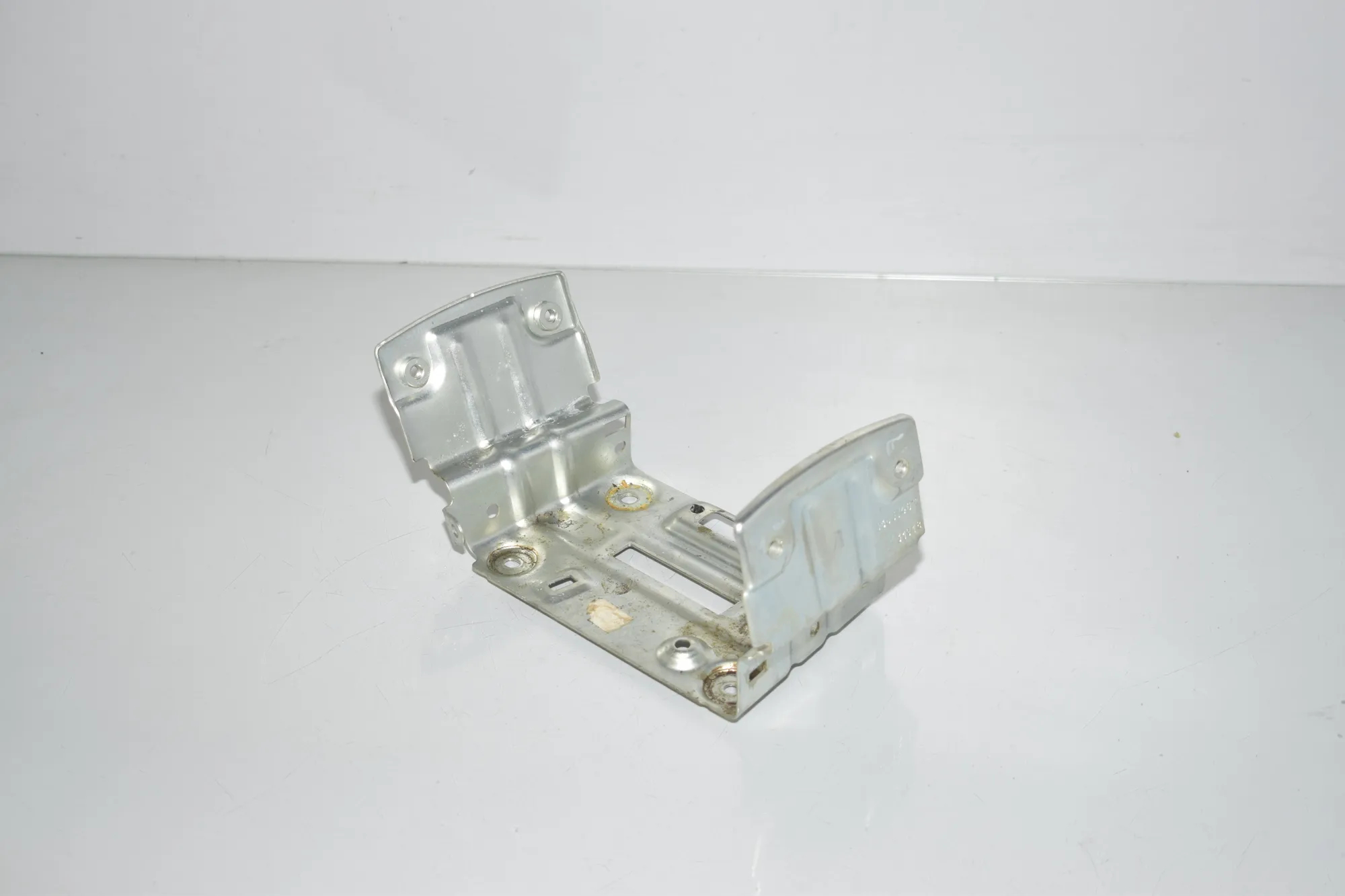 Bracket – OEM 3365746 · BMW X7 (G07) BMW X7 (G07) xDrive 30 d 2020 – 3