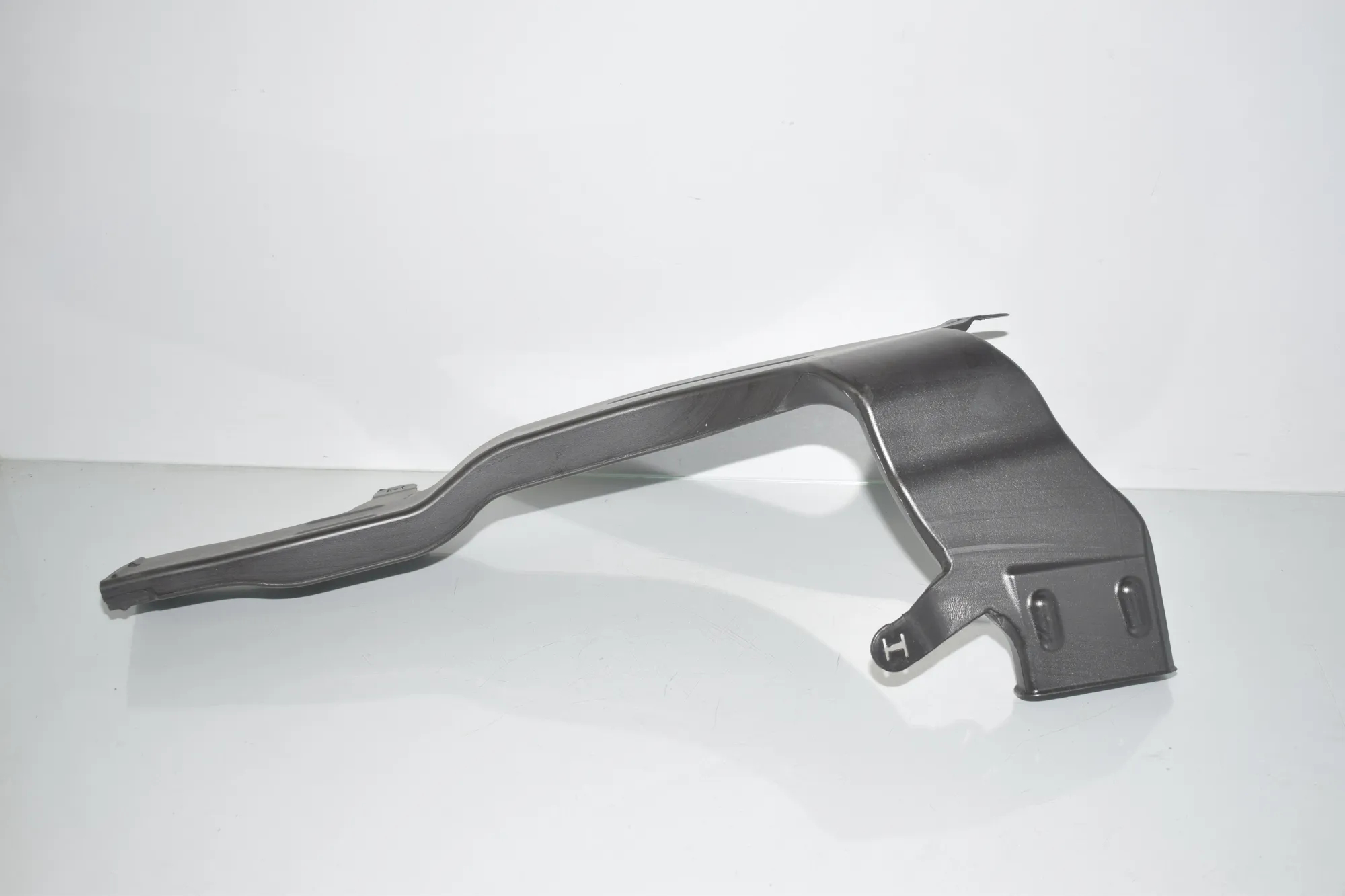 Air Intake Duct Part – OEM 7434330 · BMW X7 (G07) BMW X7 (G07) xDrive 30 d 2020 – 3