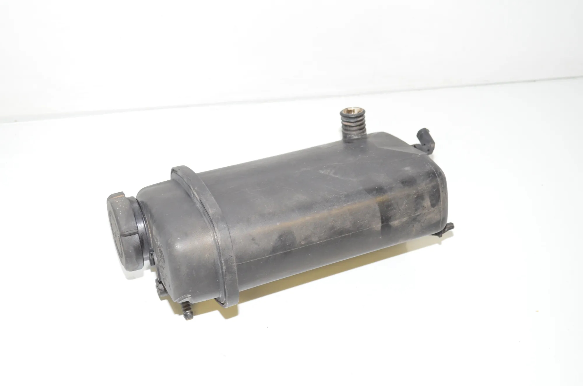 Expansion Tank – OEM 1741167 · BMW 7 (E38) BMW 7 (E38) 750 i, iL 2001