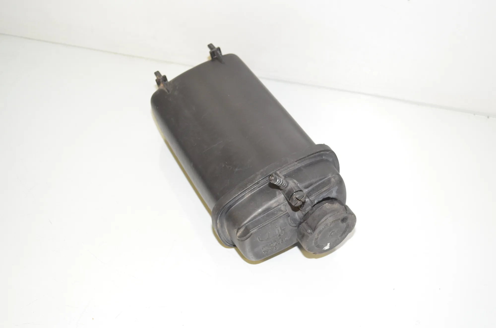 Expansion Tank – OEM 1741167 · BMW 7 (E38) BMW 7 (E38) 750 i, iL 2001 – 3