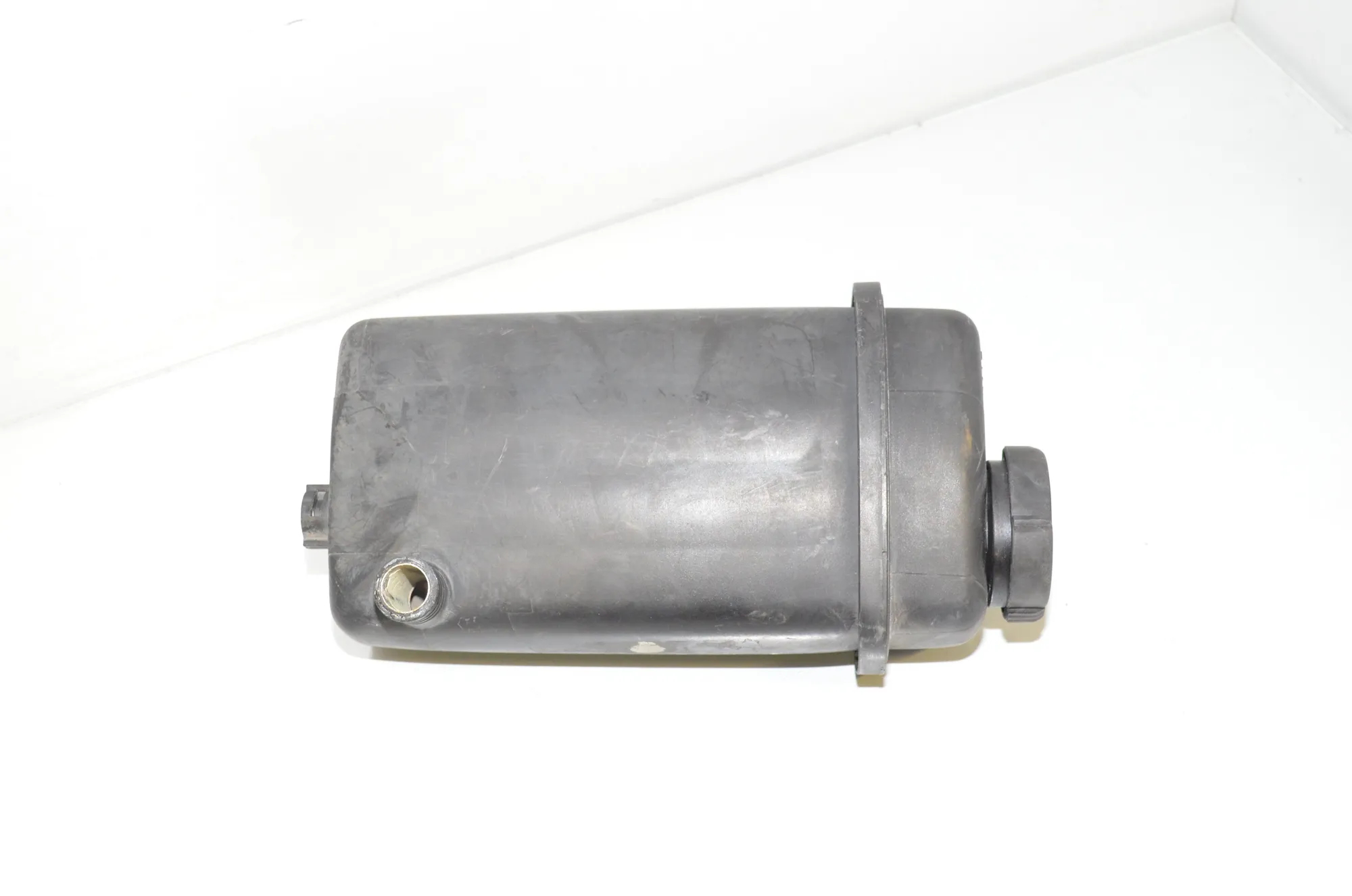 Expansion Tank – OEM 1741167 · BMW 7 (E38) BMW 7 (E38) 750 i, iL 2000