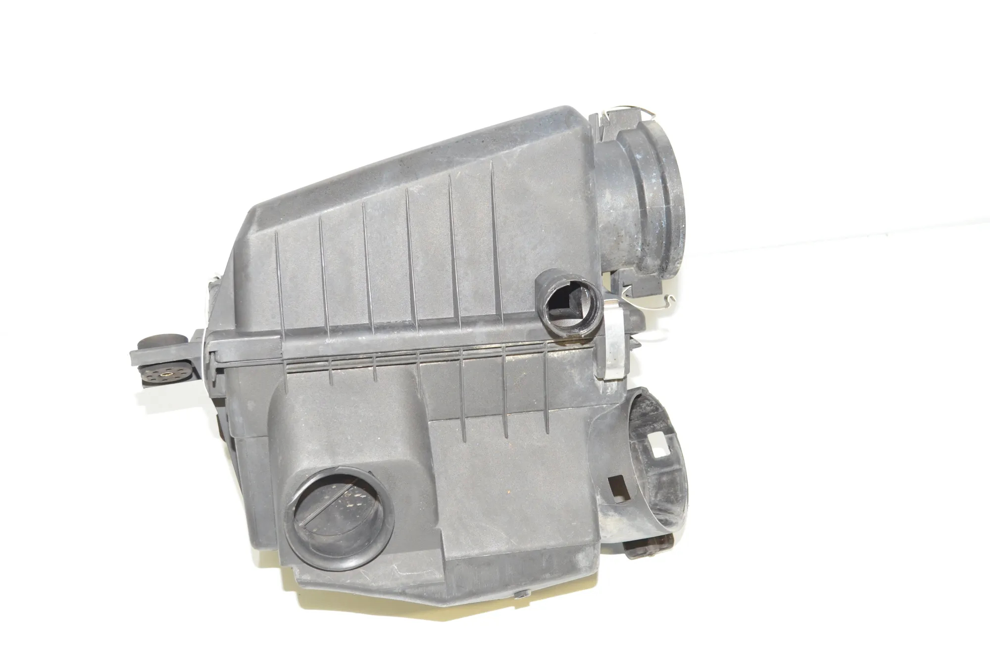 Air Filter Box – OEM 7512126 · BMW X5 (E53) BMW X5 (E53) 4.6 is 2002 – 2