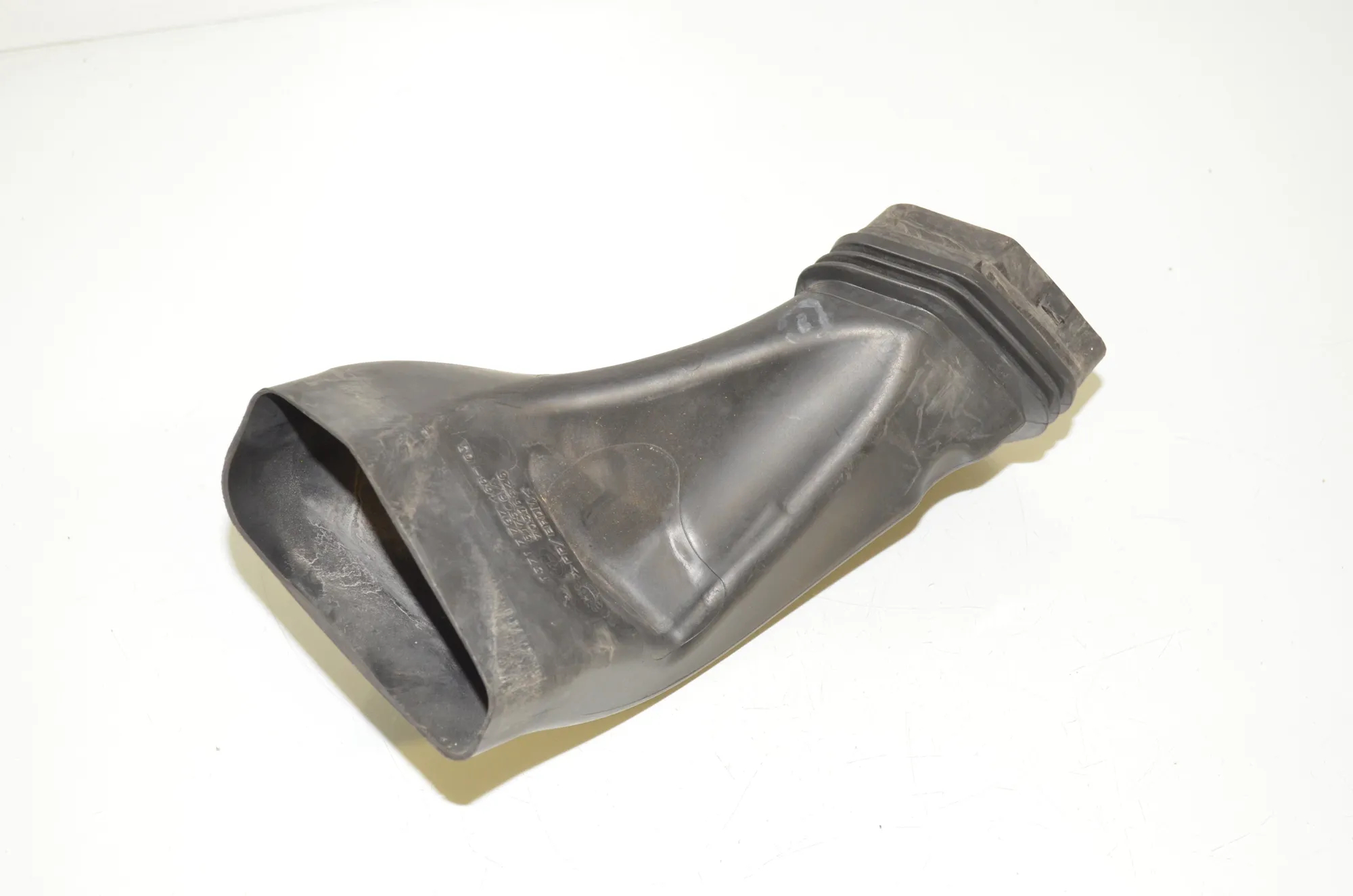 Pipe Hose – OEM 7797466 · BMW 1 (E87) BMW 1 (E87) 118 d 2009 – 2