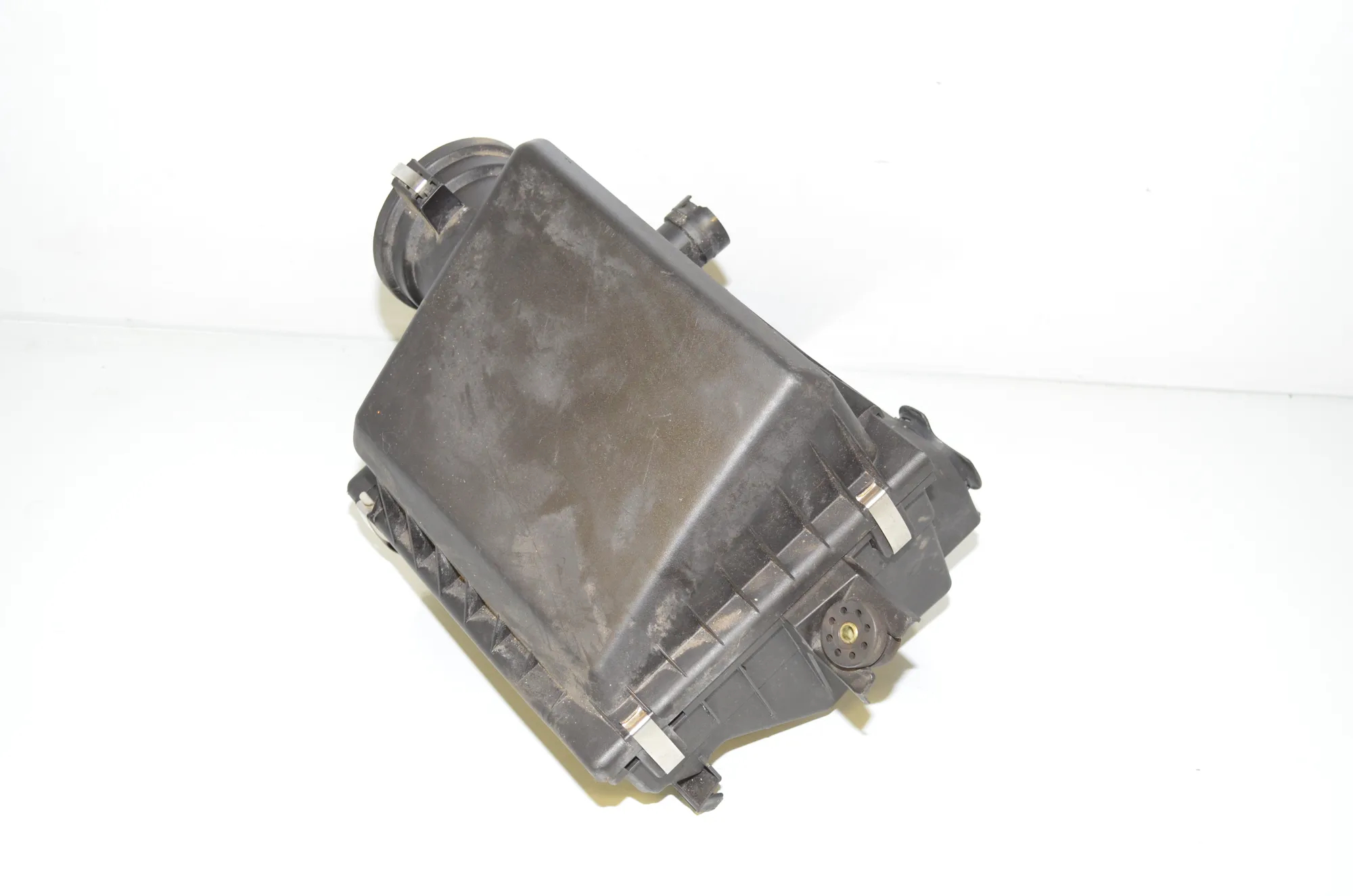 Air Filter Box – OEM 7512126 · BMW X5 (E53) BMW X5 (E53) 4.6 is 2003 – 2