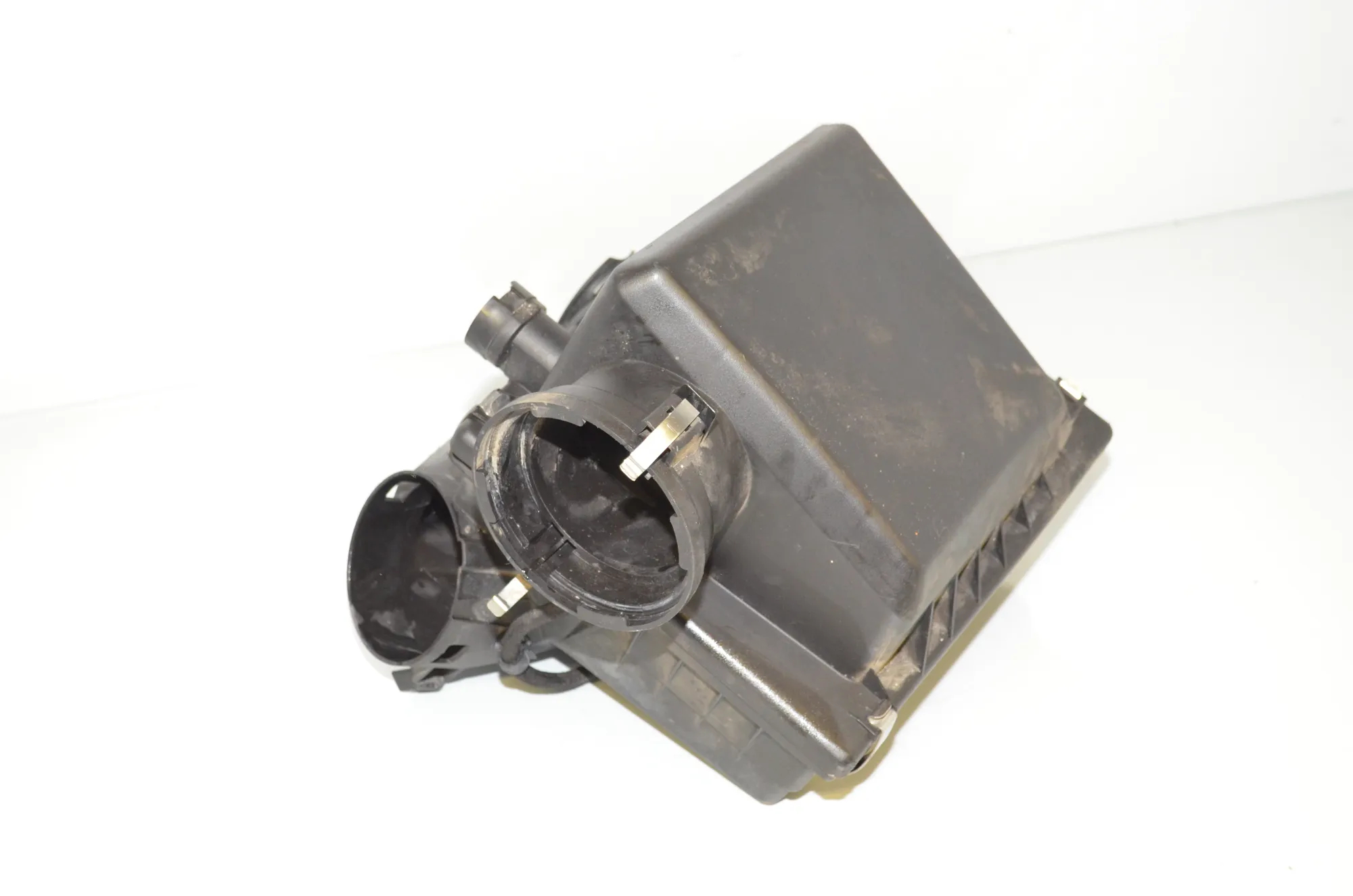Air Filter Box – OEM 7512126 · BMW X5 (E53) BMW X5 (E53) 4.6 is 2003