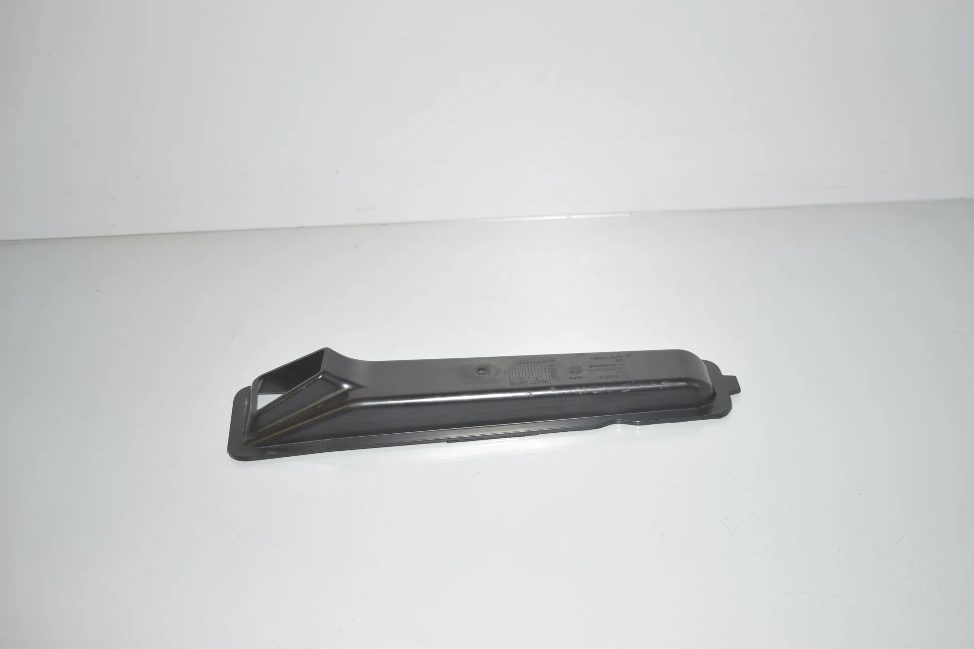 Other Interior Parts – OEM 9399364 · BMW X7 (G07) BMW X7 (G07) xDrive 30 d 2020 – 4