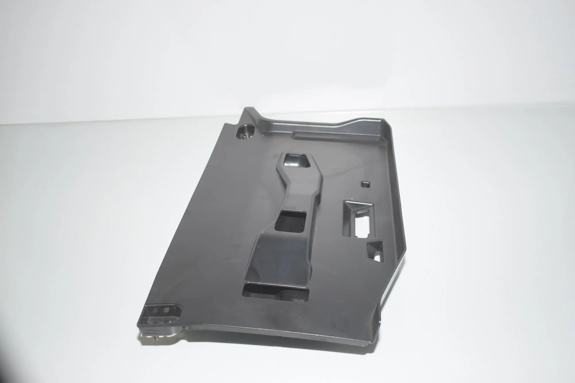 Dashboard Lower Trim – OEM 9399373 · BMW X7 (G07) BMW X7 (G07) xDrive 30 d 2020 – 2