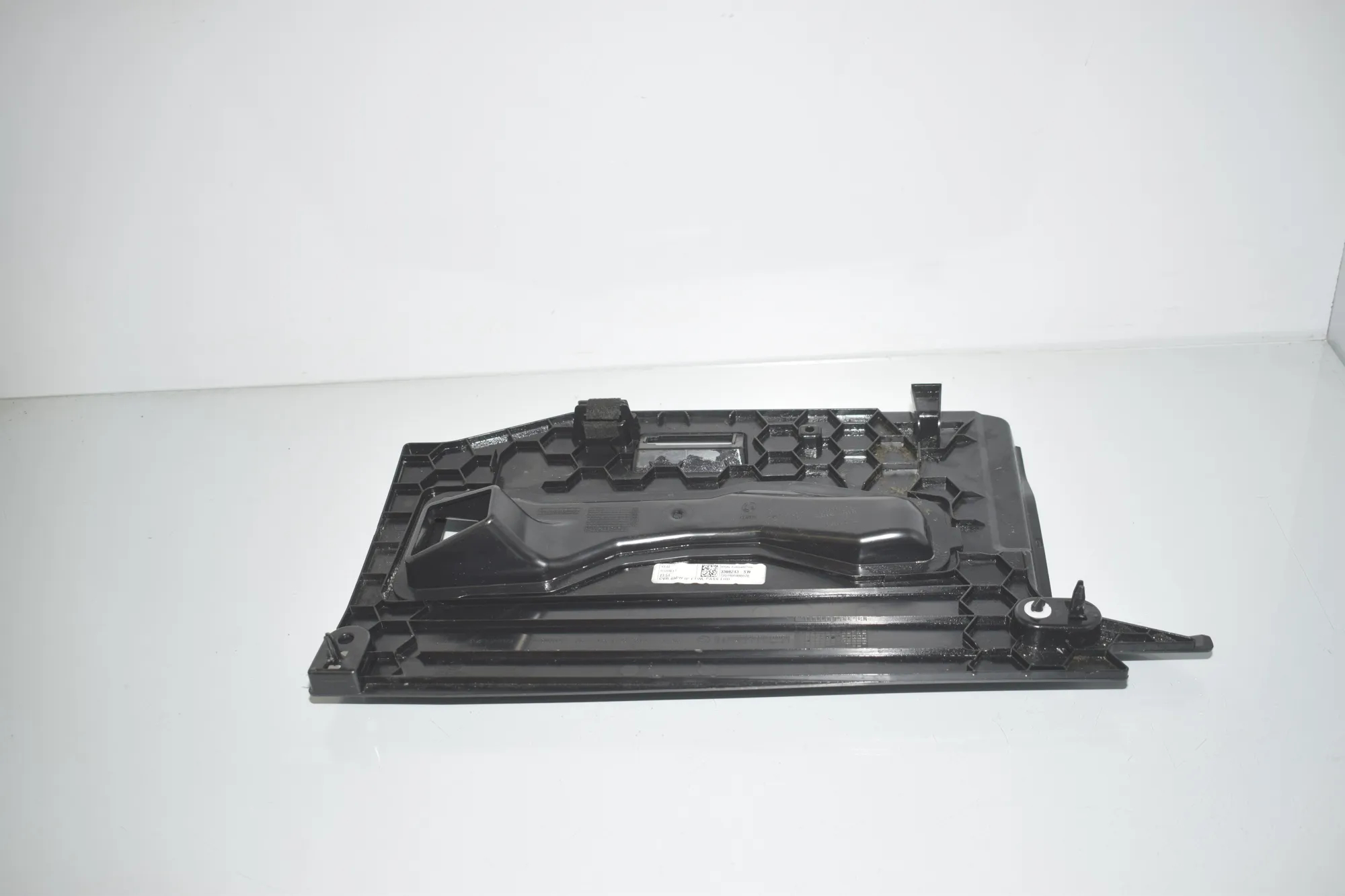 Dashboard Lower Trim – OEM 9399373 · BMW X7 (G07) BMW X7 (G07) xDrive 30 d 2020 – 3