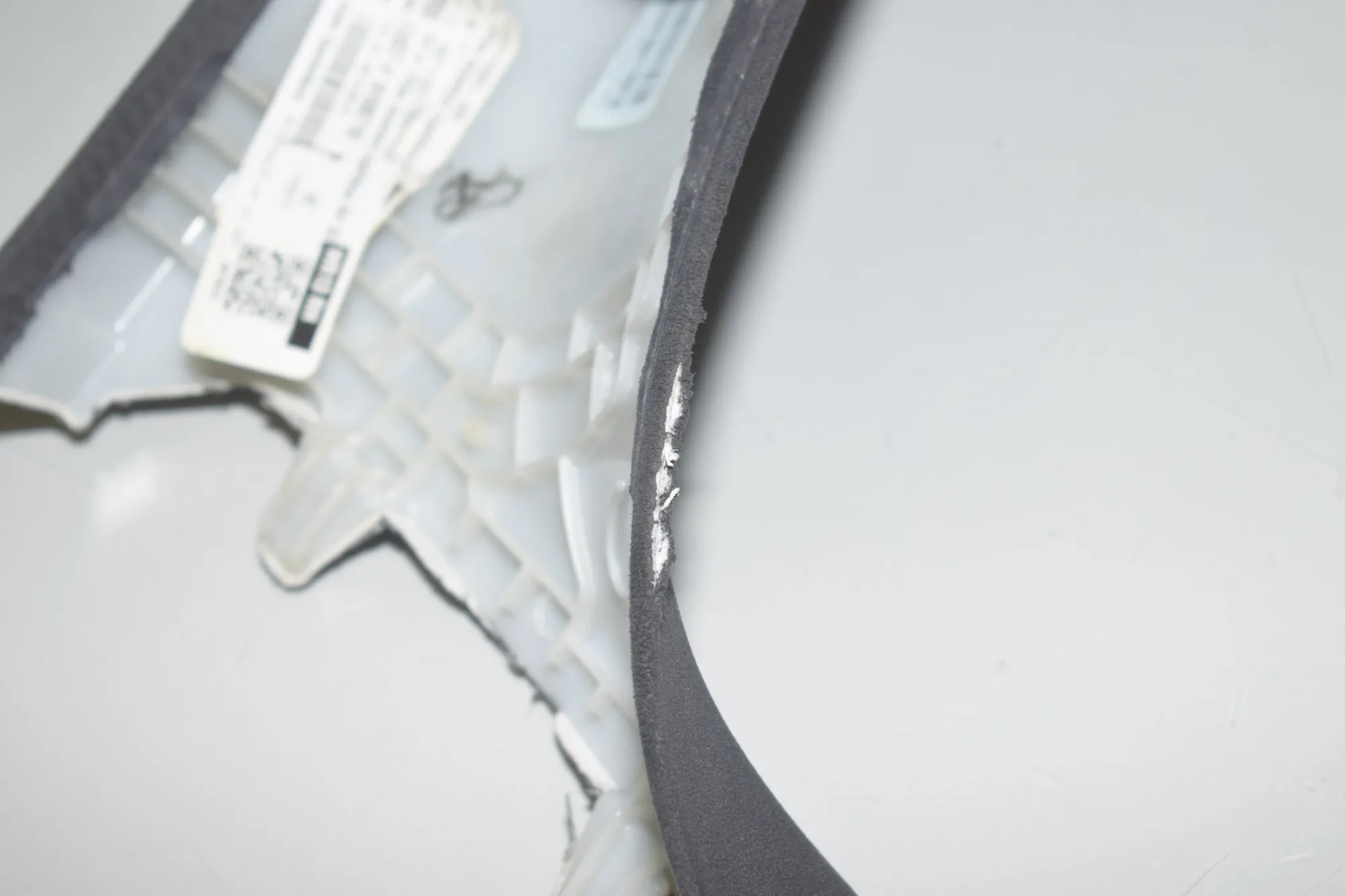 Front Right A Pillar Trim – OEM 7215022 · BMW X7 (G07) BMW X7 (G07) xDrive 30 d 2020 – 6
