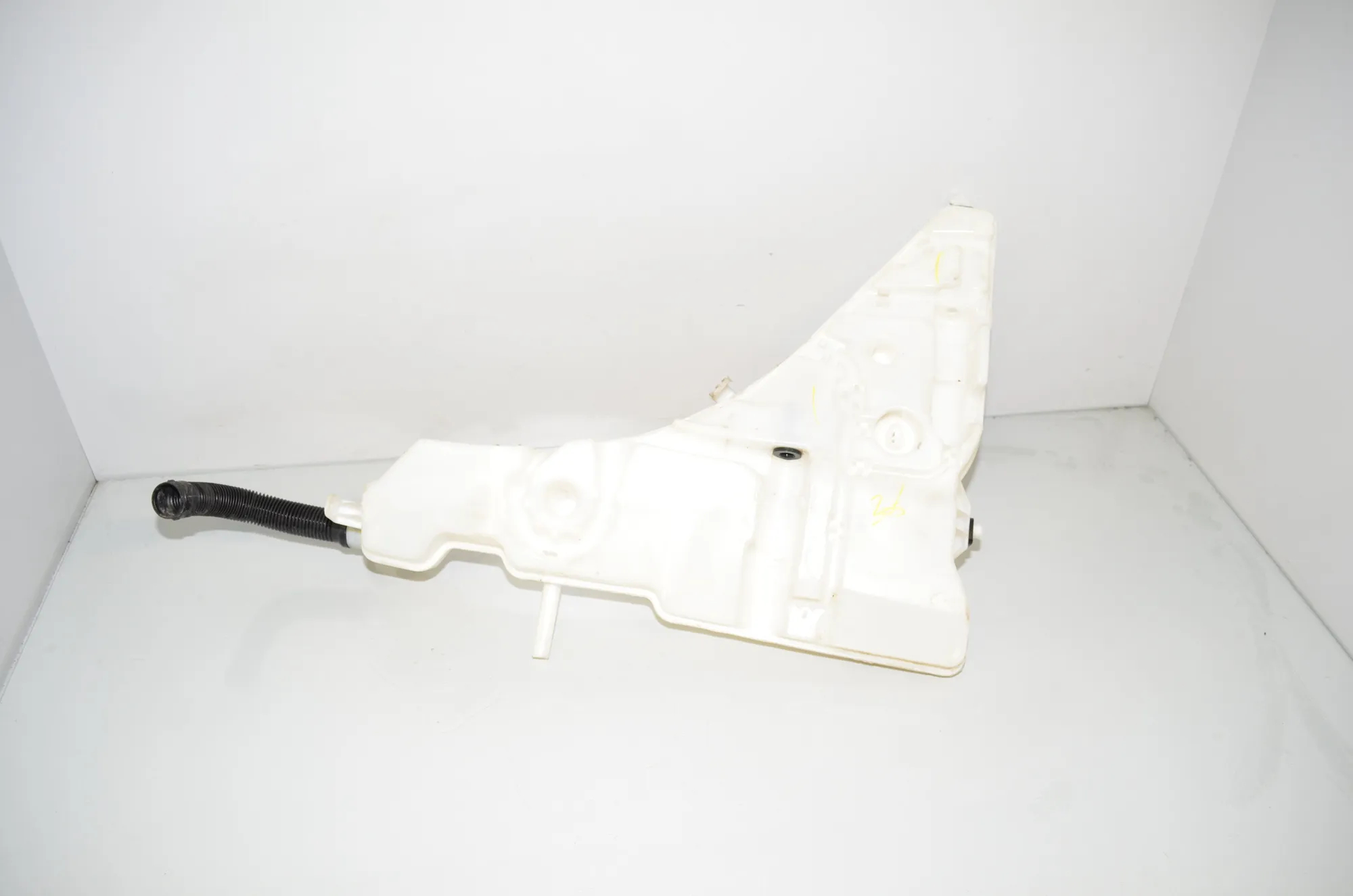 Window Washer Tank – OEM 7377163 · BMW X6 (F16, F86) M 50 d 2016 – 3