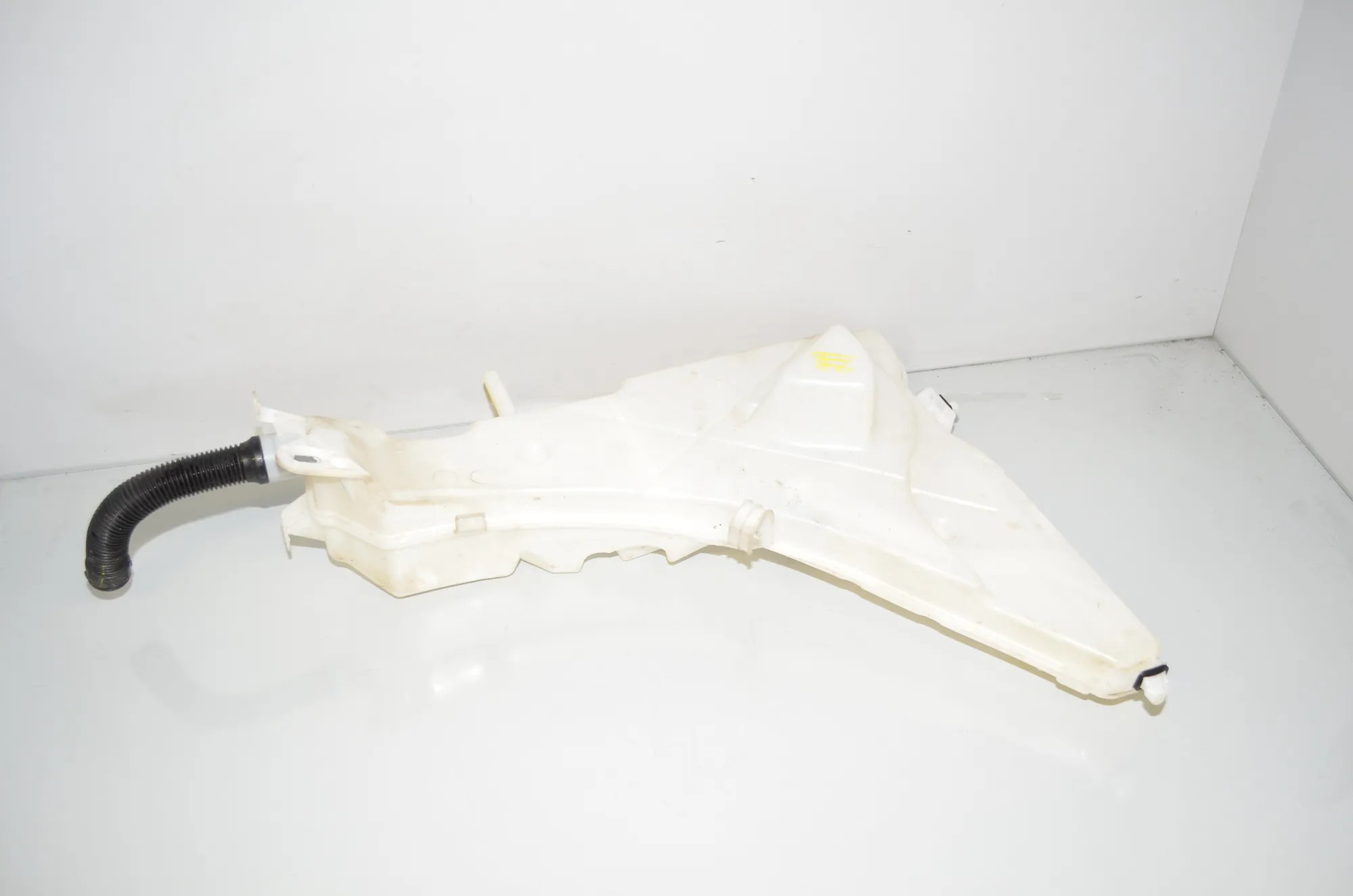 Window Washer Tank – OEM 7377163 · BMW X6 (F16, F86) M 50 d 2016