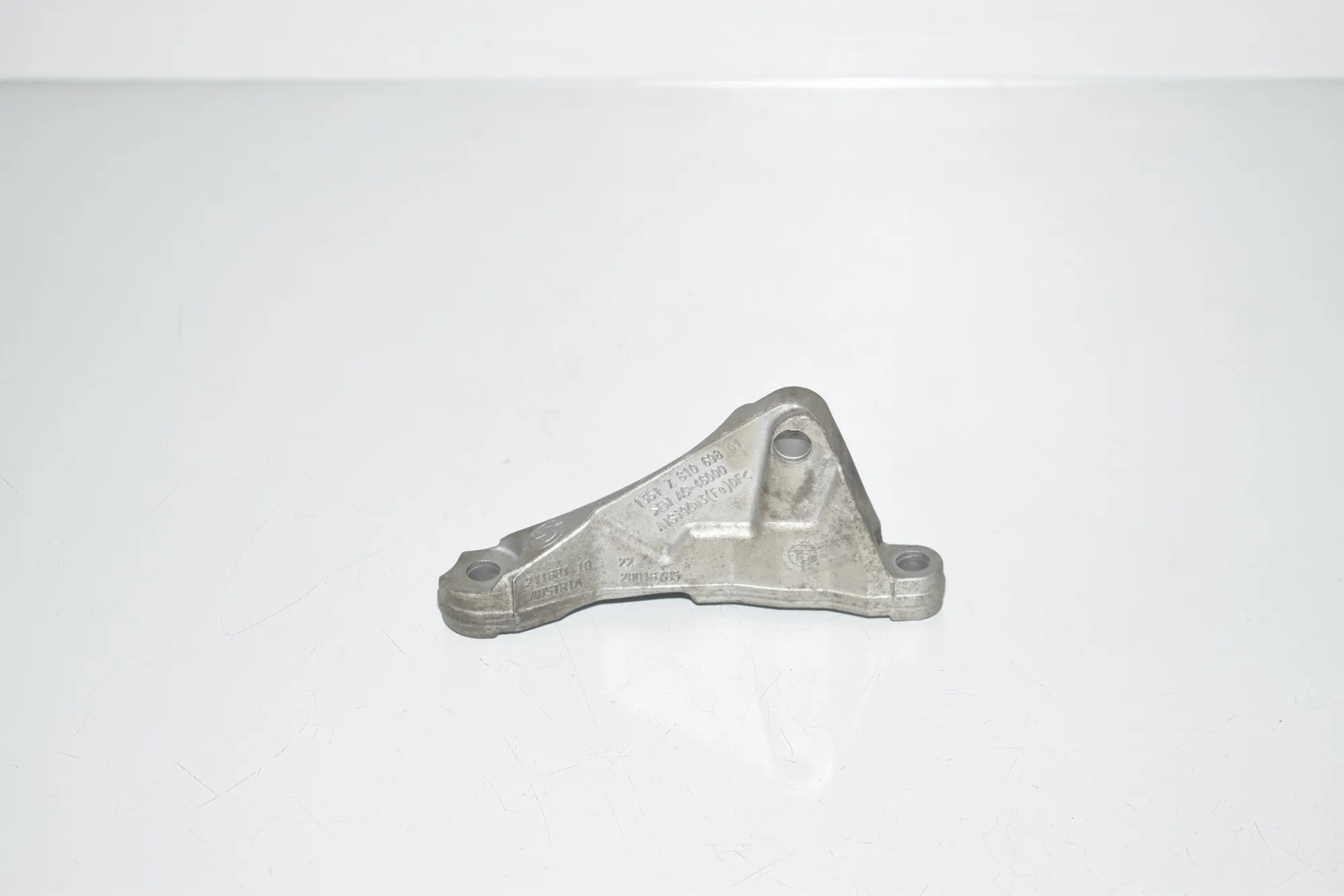 Fuel Pump Bracket – OEM 7810698 · BMW 3 Touring (F31) 335 d xDrive 2016