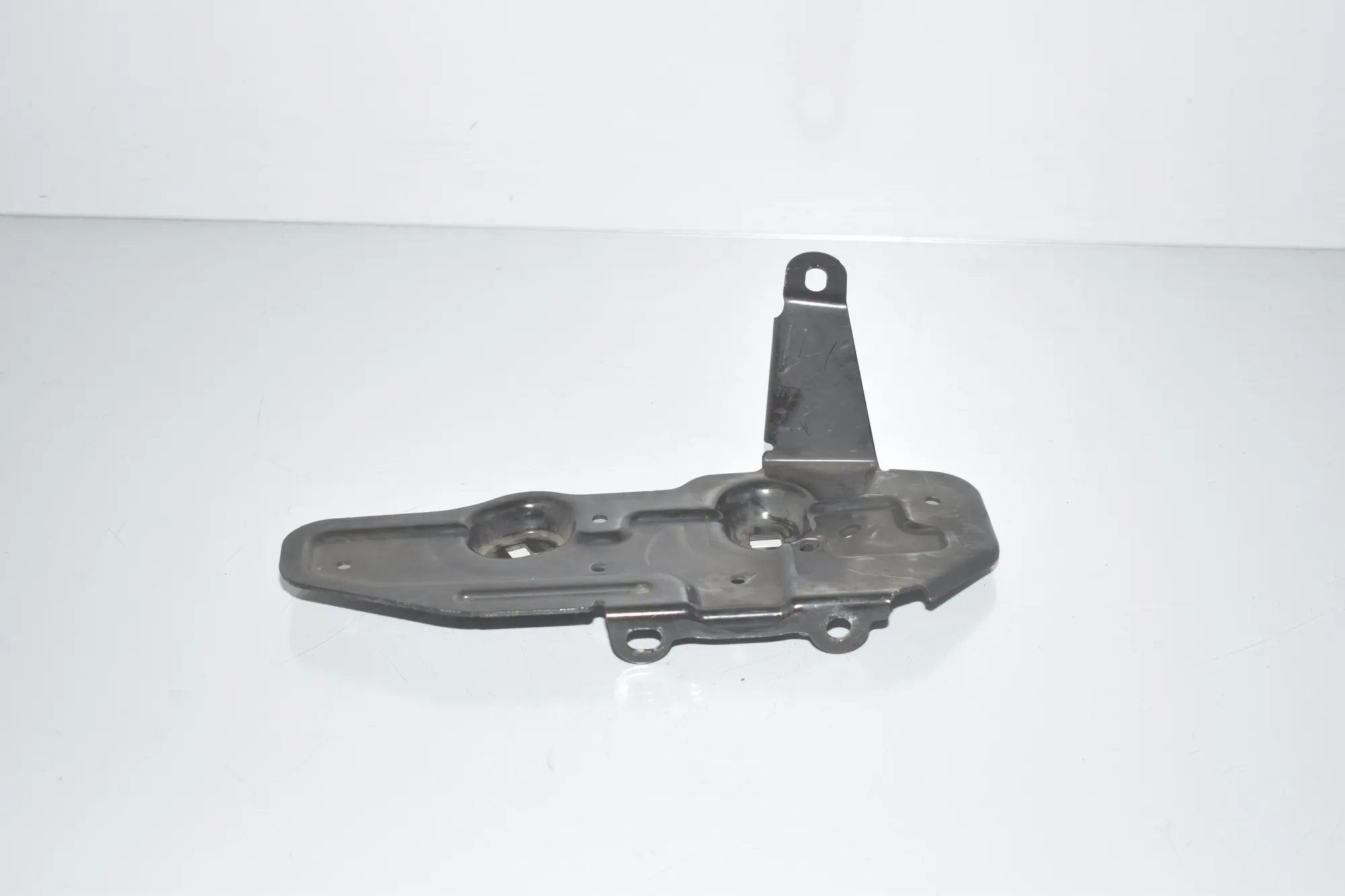 Bracket – OEM 7244171 · BMW 3 (F30, F80) 330 d 2013