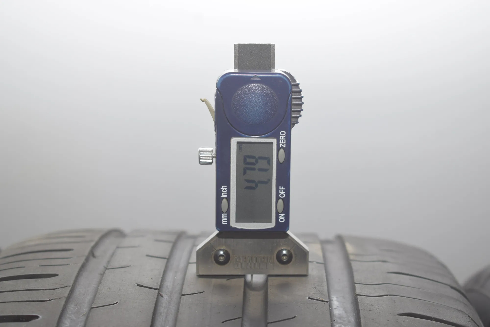 Tyre Kit · BMW 3 (G20, G28) BMW 3 (G20, G28) 3 (G20) 318 d 2020 – 13