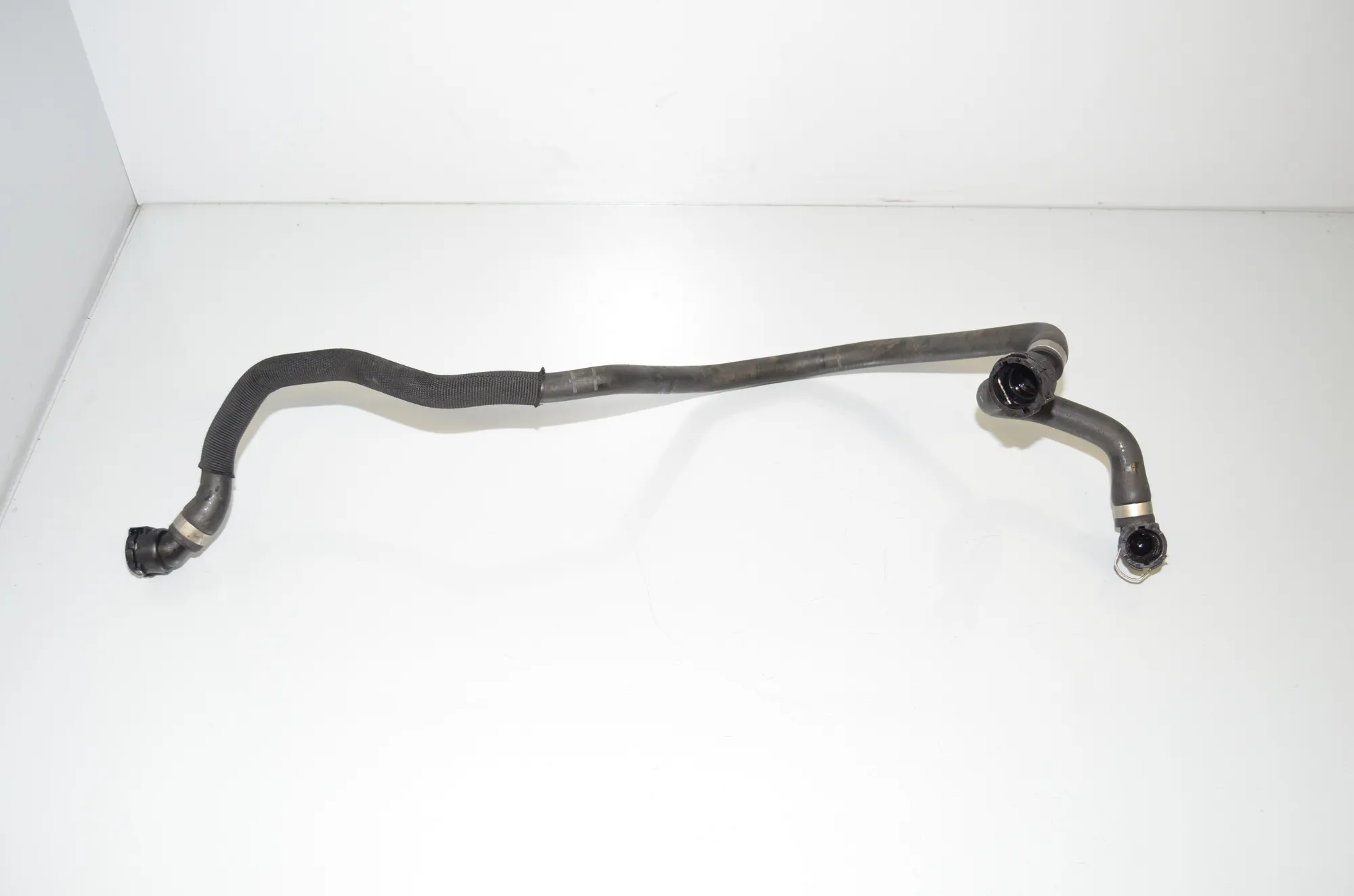 Coolant Hose Pipe – OEM 8512418 · BMW 5 Touring (F11) 535 d xDrive 2011 – 3