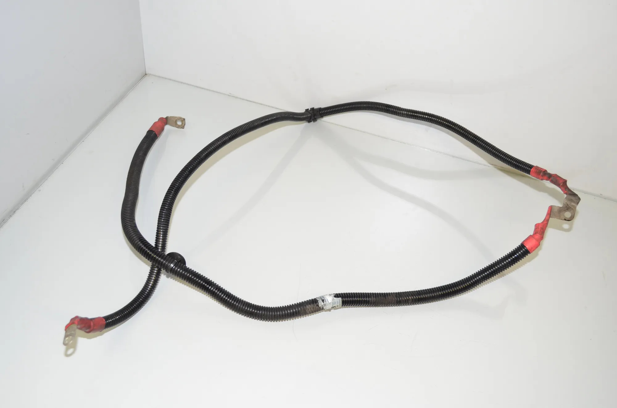 Positive Battery Cable – OEM 8515494 · BMW 5 Touring (F11) 535 d xDrive 2011