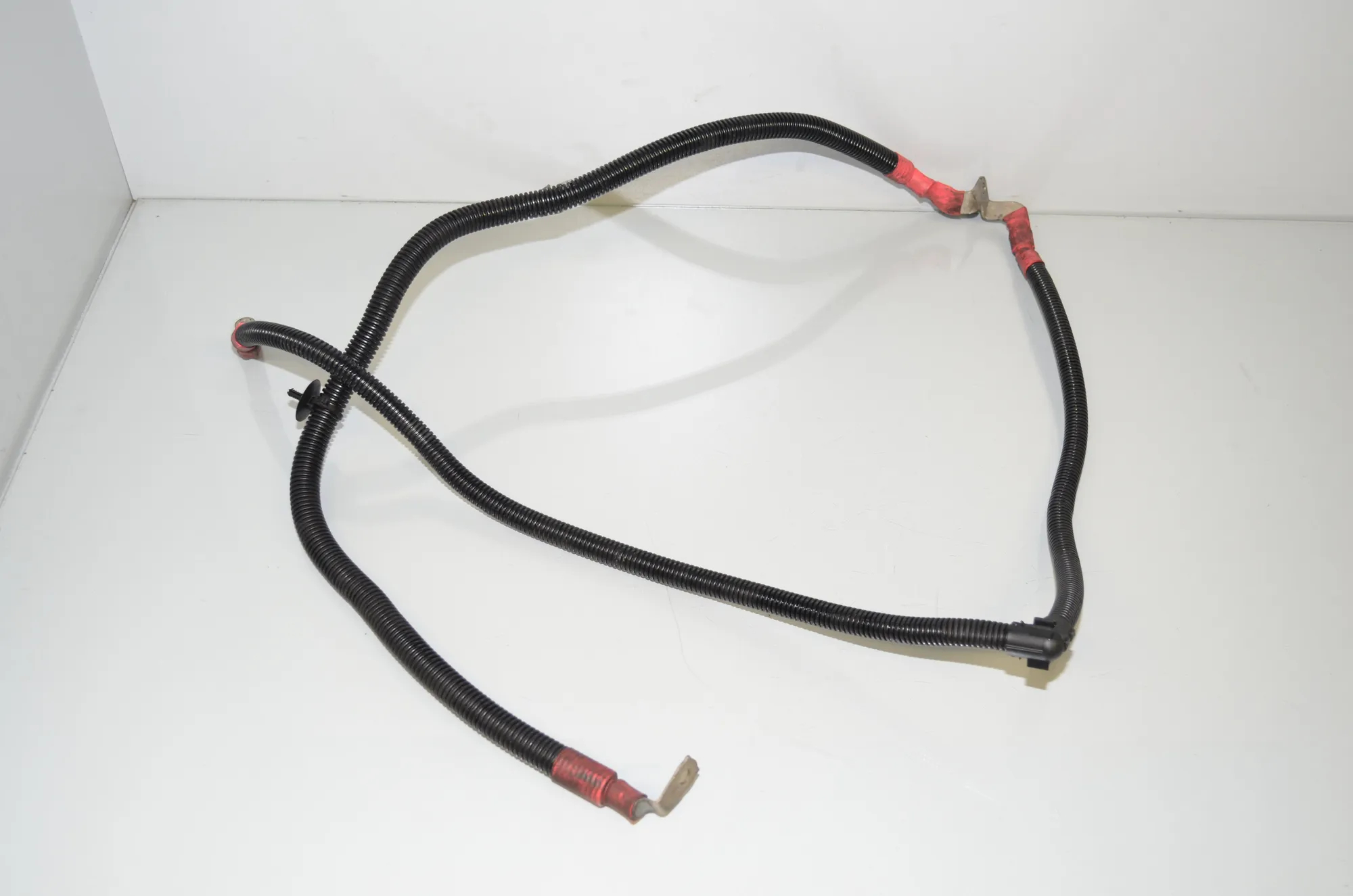 Positive Battery Cable – OEM 8515494 · BMW 5 Touring (F11) 535 d xDrive 2011 – 2